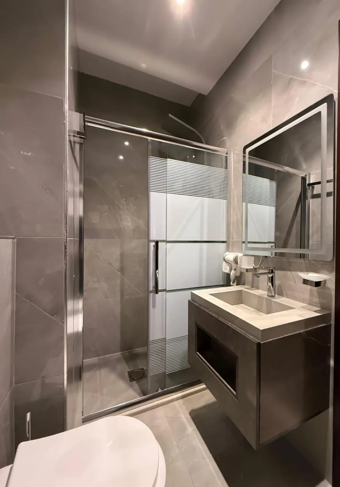 Shower in North paradise hotel