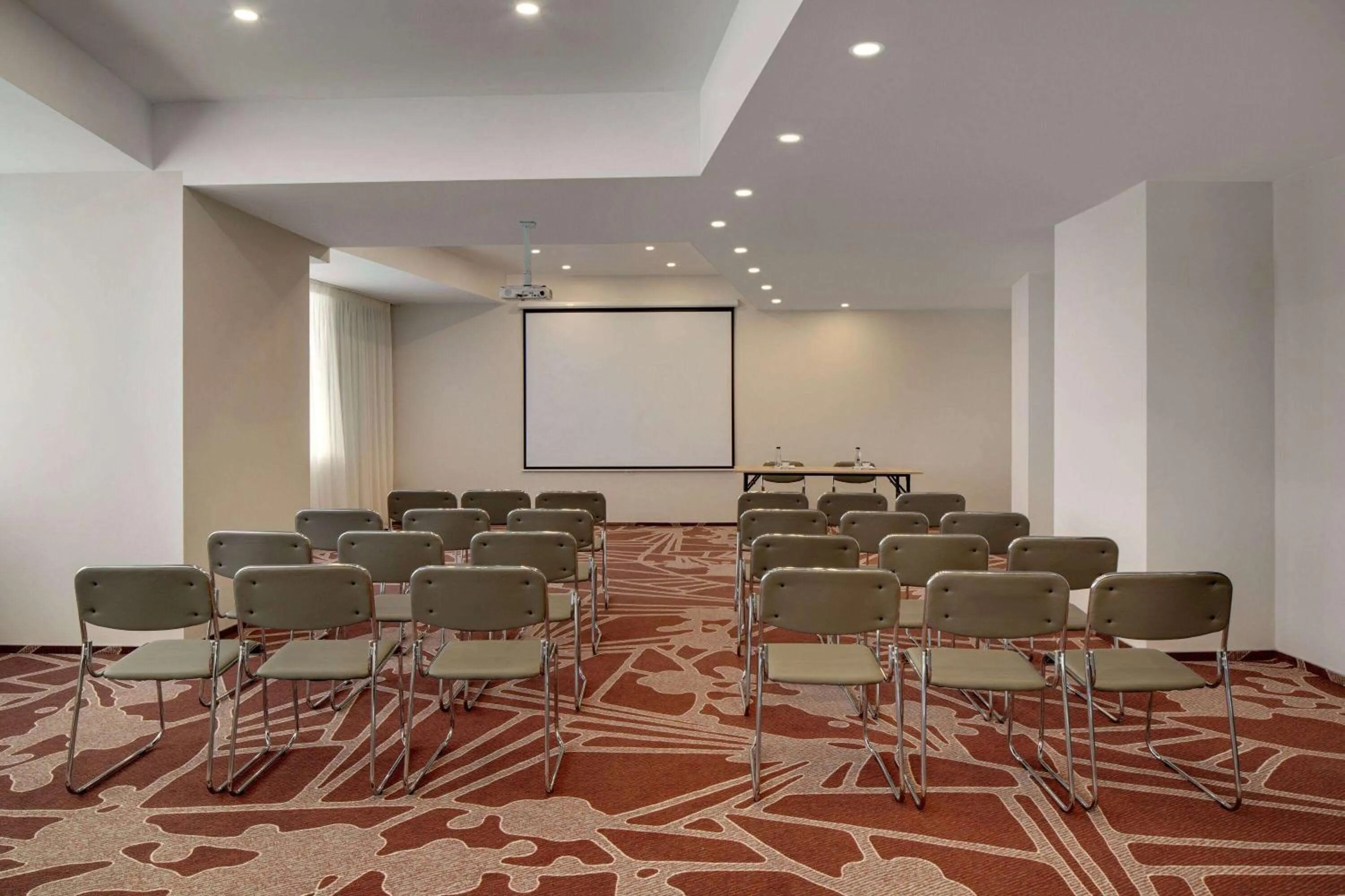 Meeting/conference room in Ramada by Wyndham Bucharest Otopeni Airport