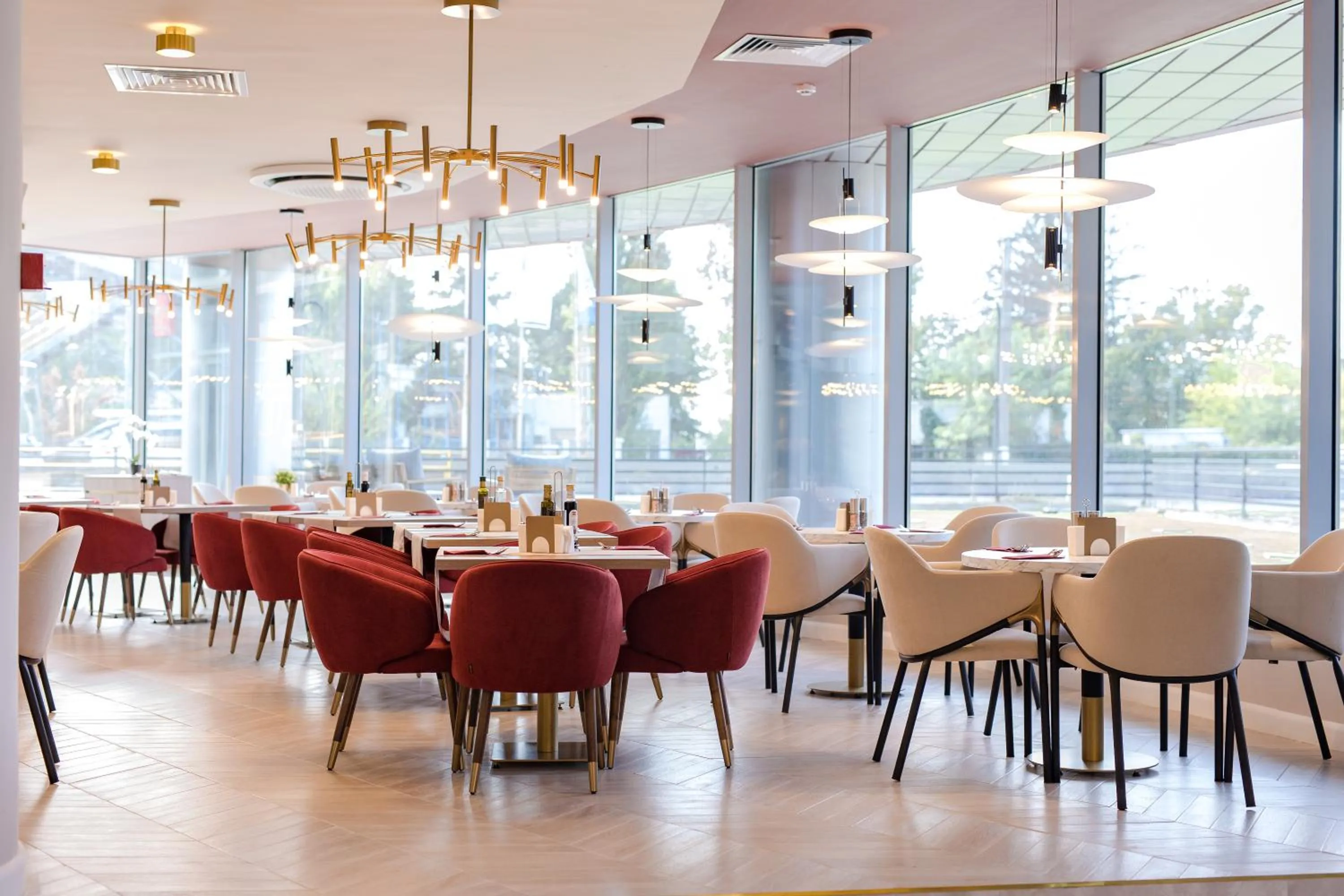 Restaurant/places to eat in Ramada by Wyndham Bucharest Otopeni Airport