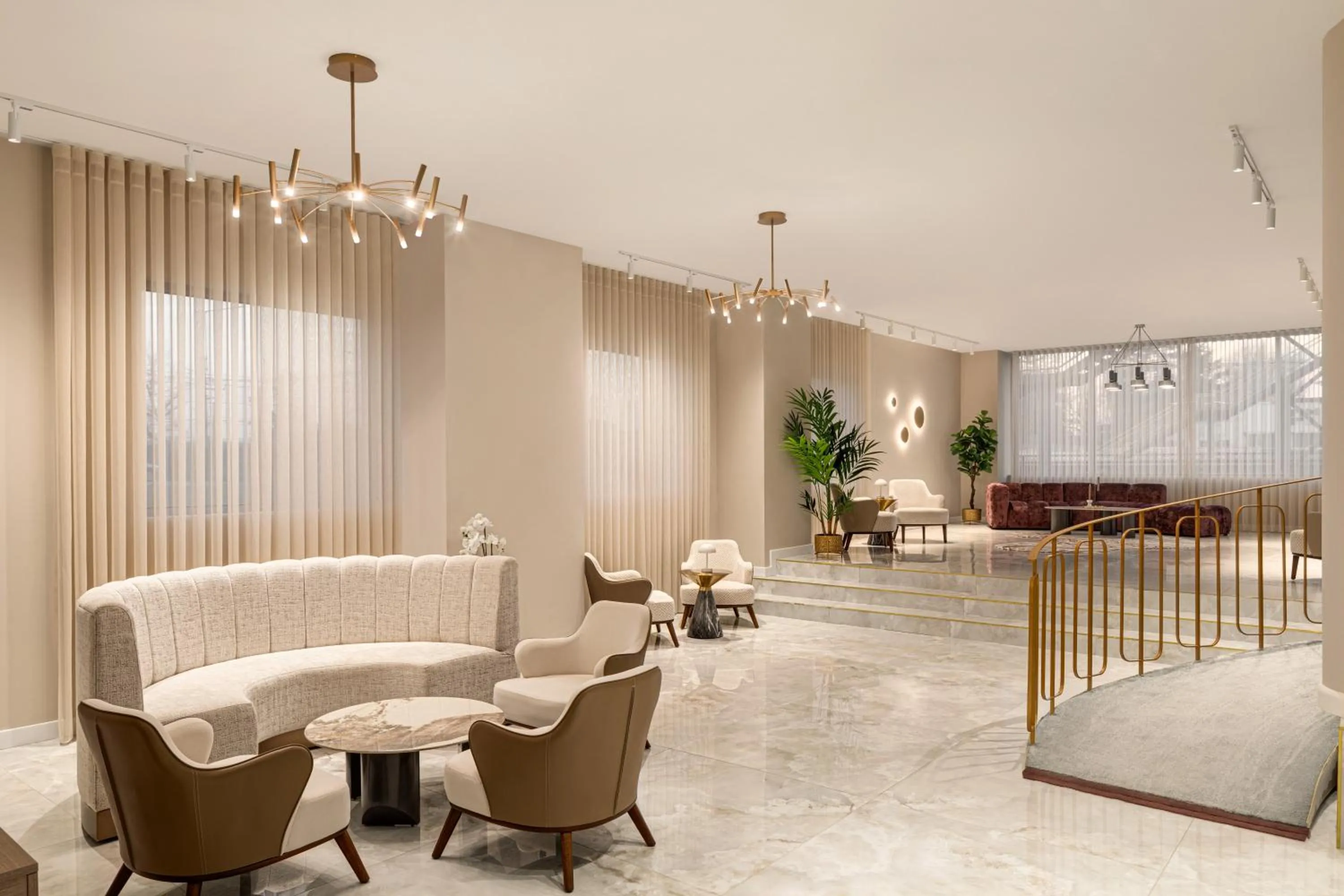 Lobby or reception in Ramada by Wyndham Bucharest Otopeni Airport