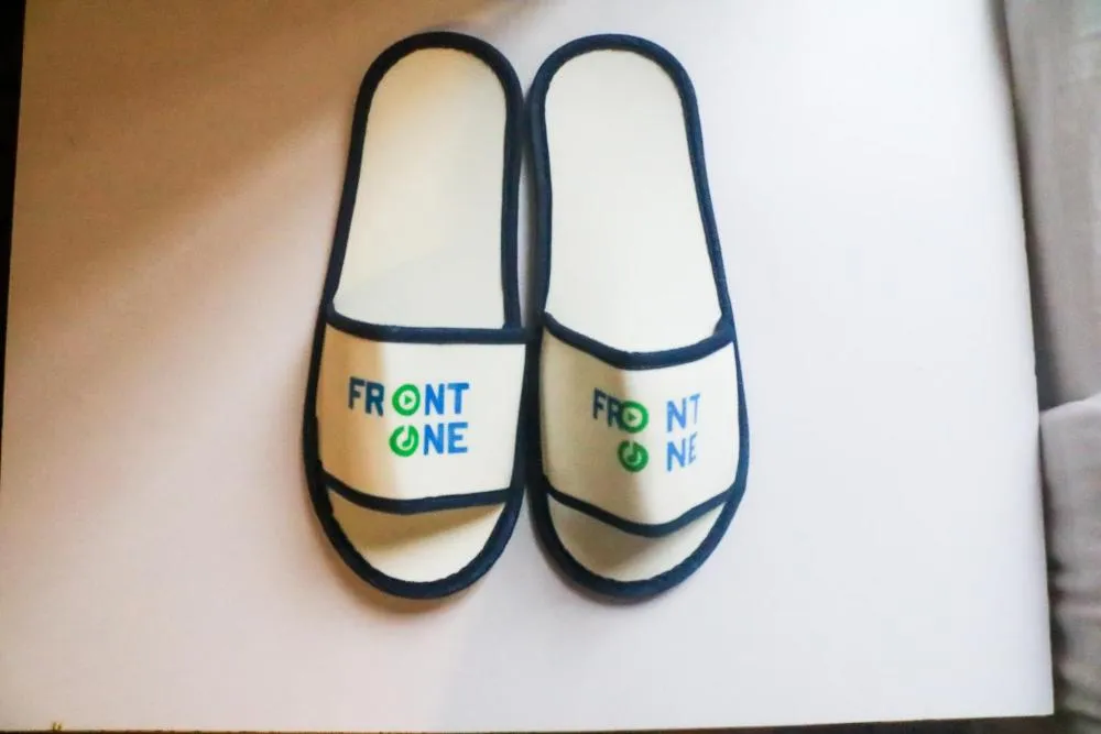 Front One Boutique Tugu Muda Semarang