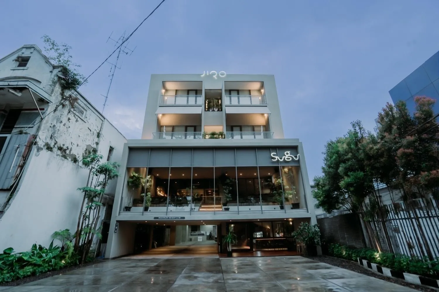 Property building in Jiro Hotel