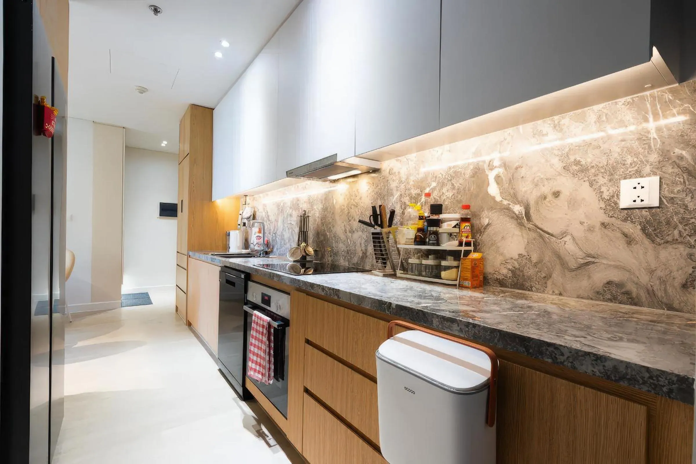 Kitchen or kitchenette in Empire City Thủ Thiêm D2