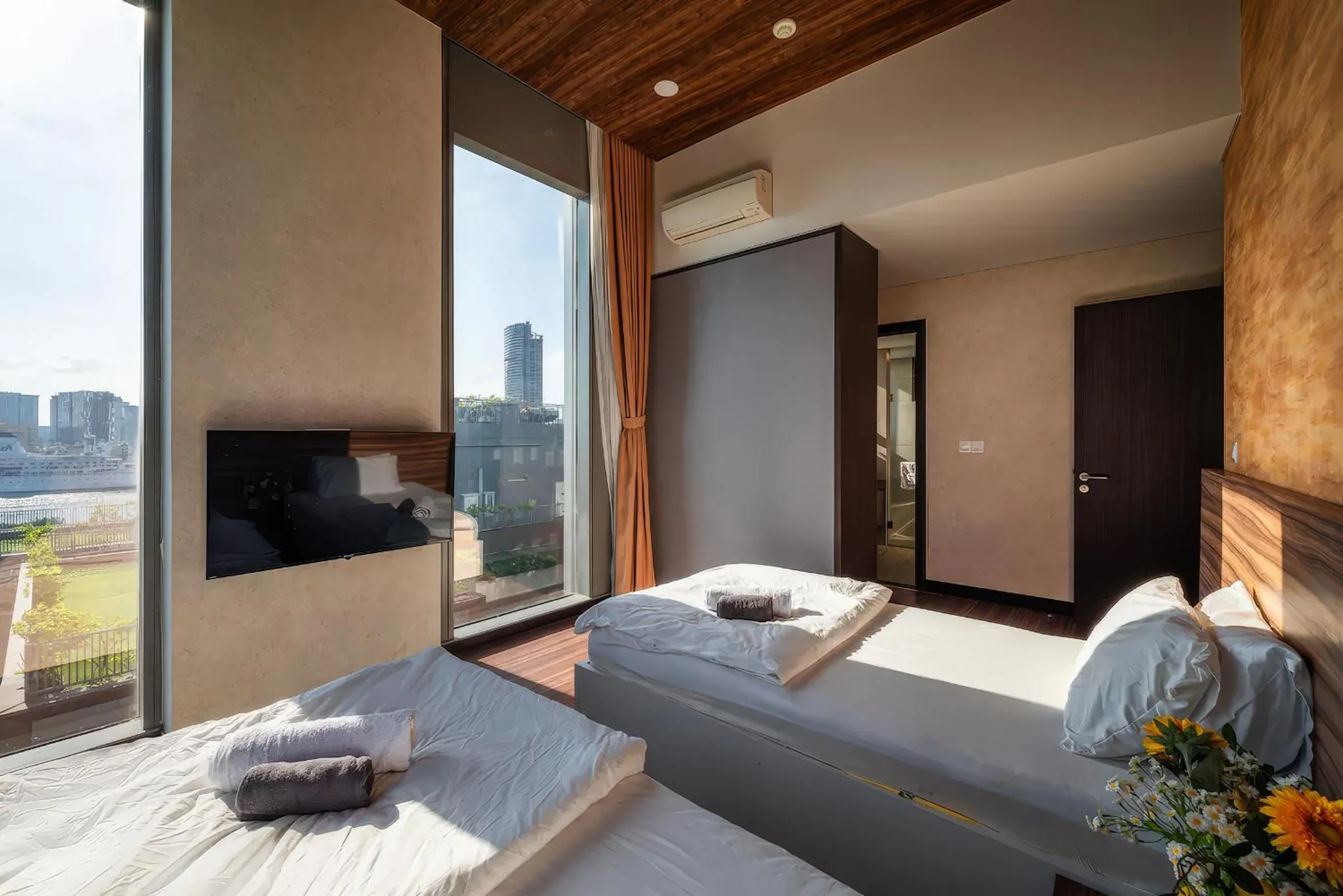 Communal lounge/ TV room in Empire City Thủ Thiêm D2