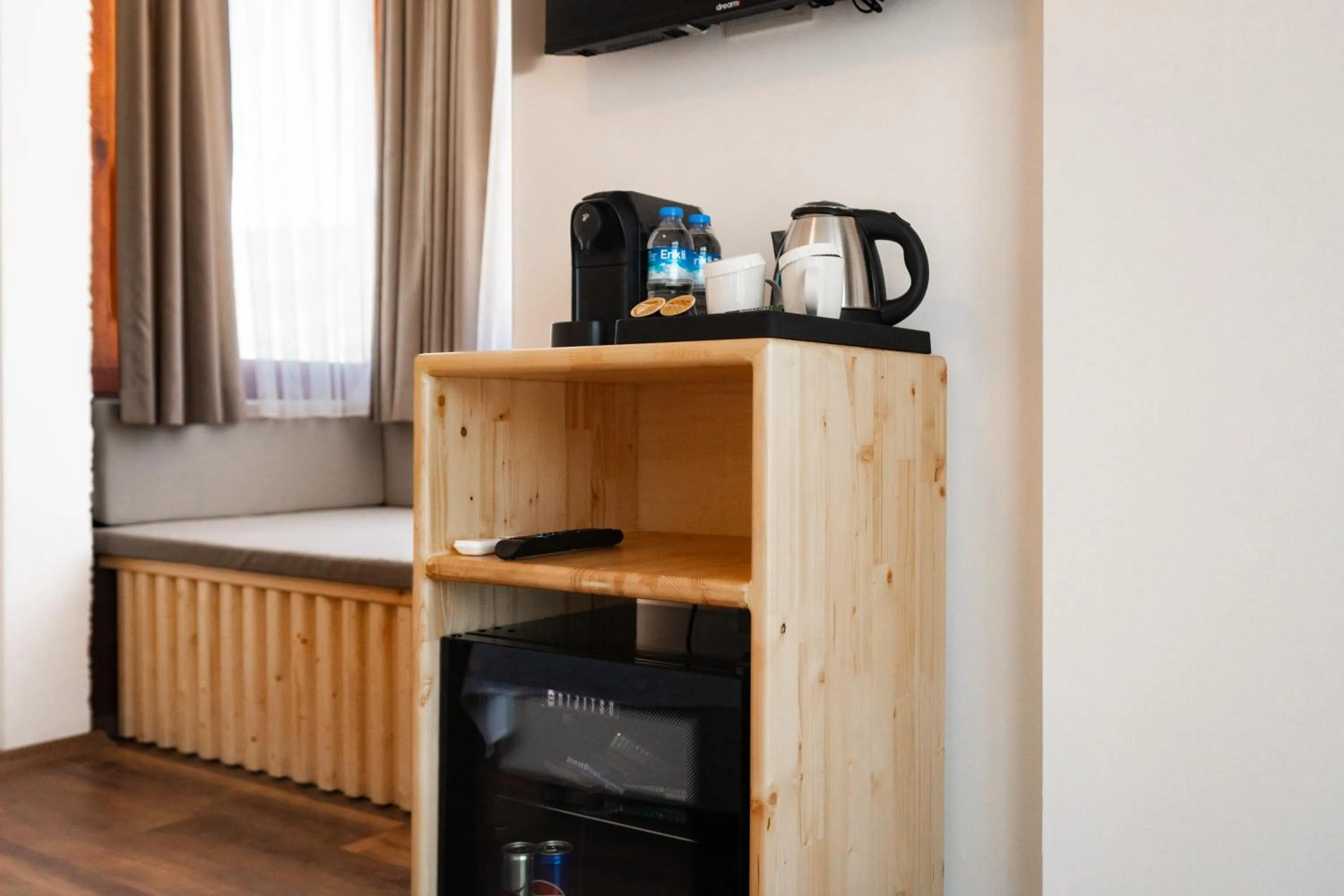 Coffee/tea facilities in Rodones 1924