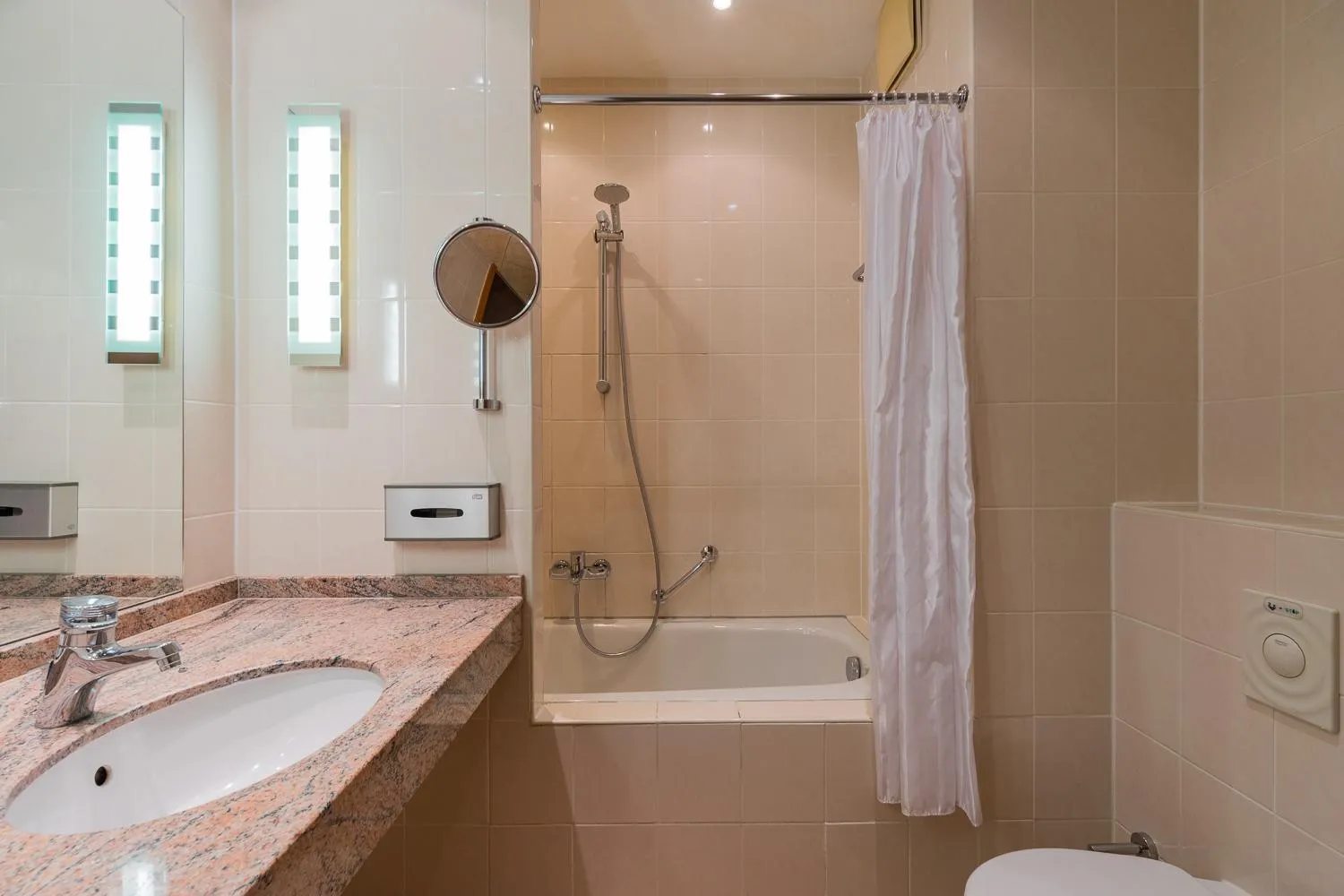 Bathroom in Apartmenthaus Berlin Mitte