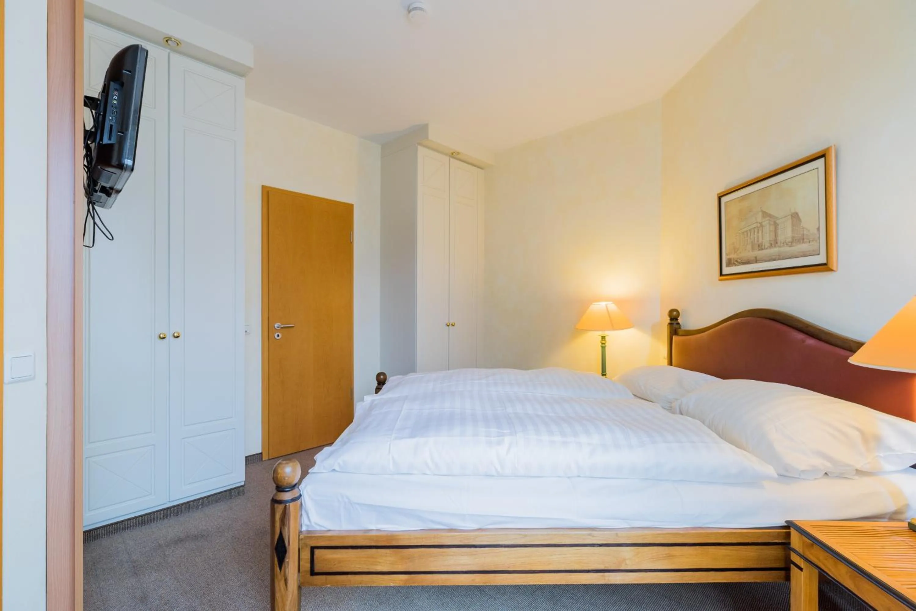 Bed in Apartmenthaus Berlin Mitte