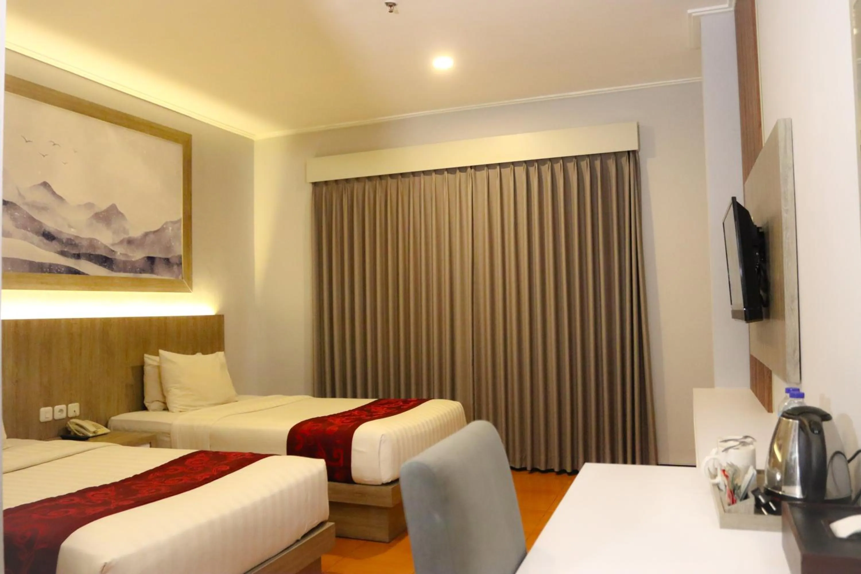 Bed in Front One HK Resort Simpang Lima