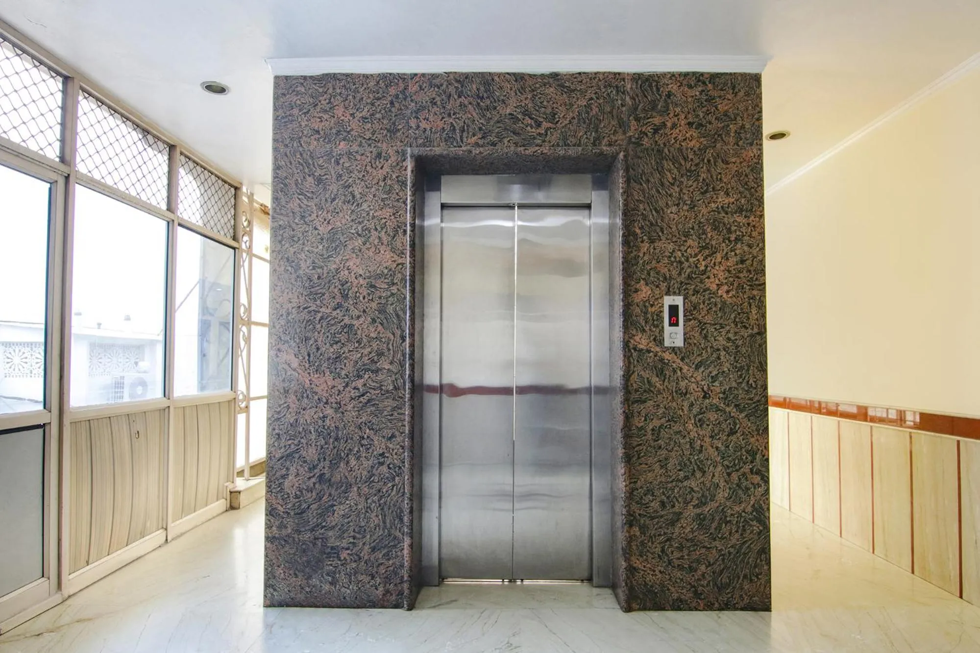 elevator in FabHotel CS Jalandhar