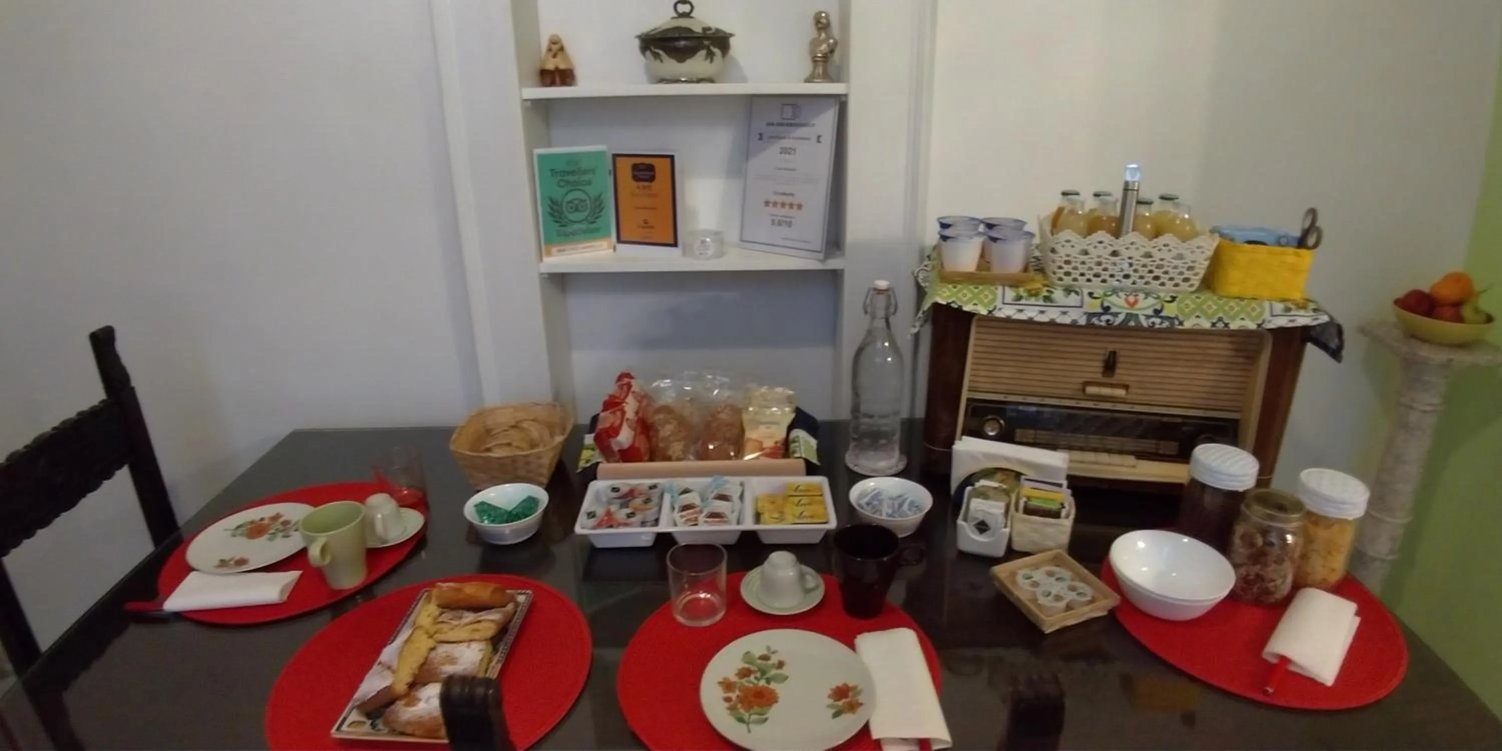 Breakfast in Bed and Breakfast Casa Mariella