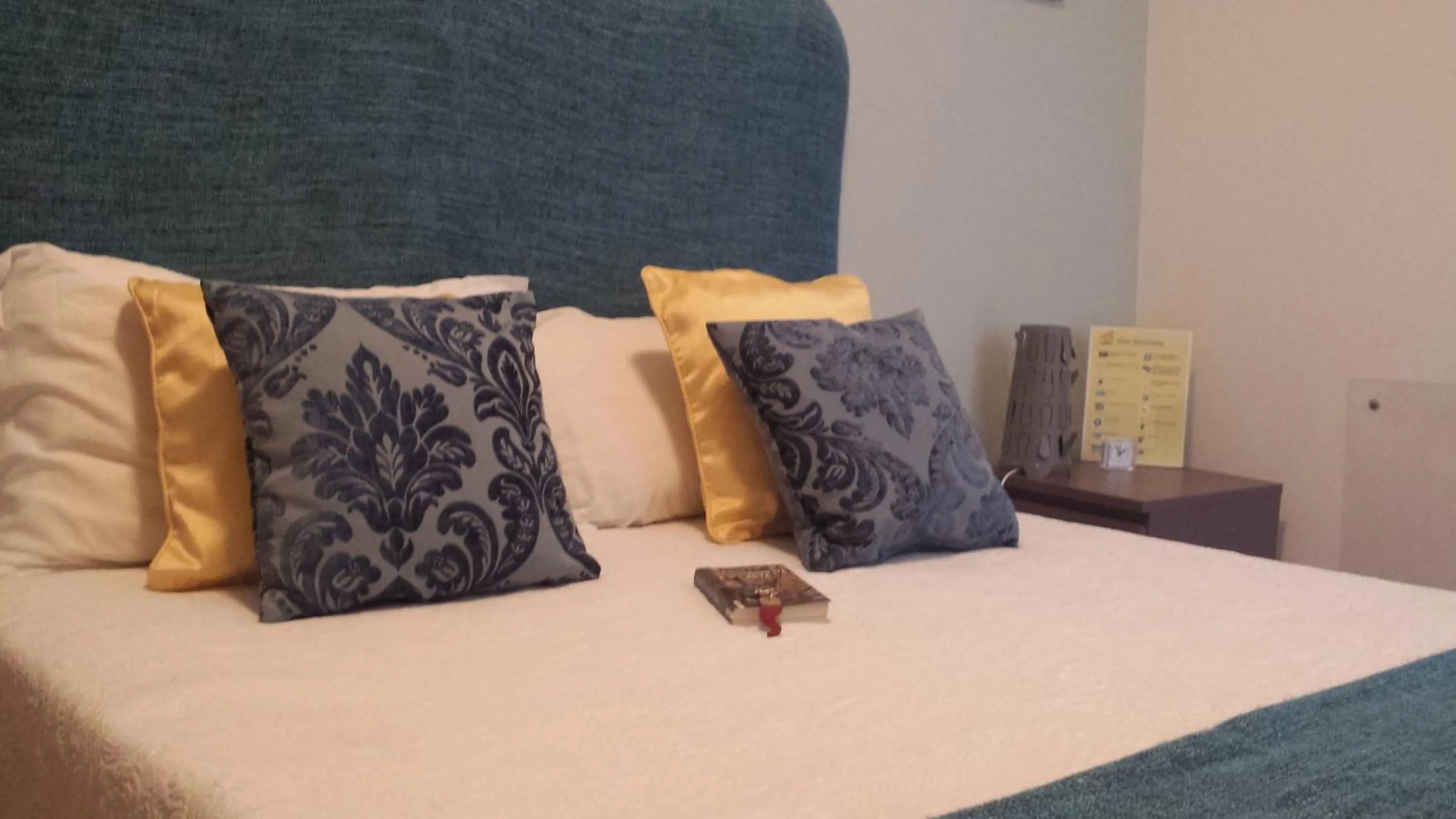 Photo of the whole room, Bed in Bed and Breakfast Casa Mariella