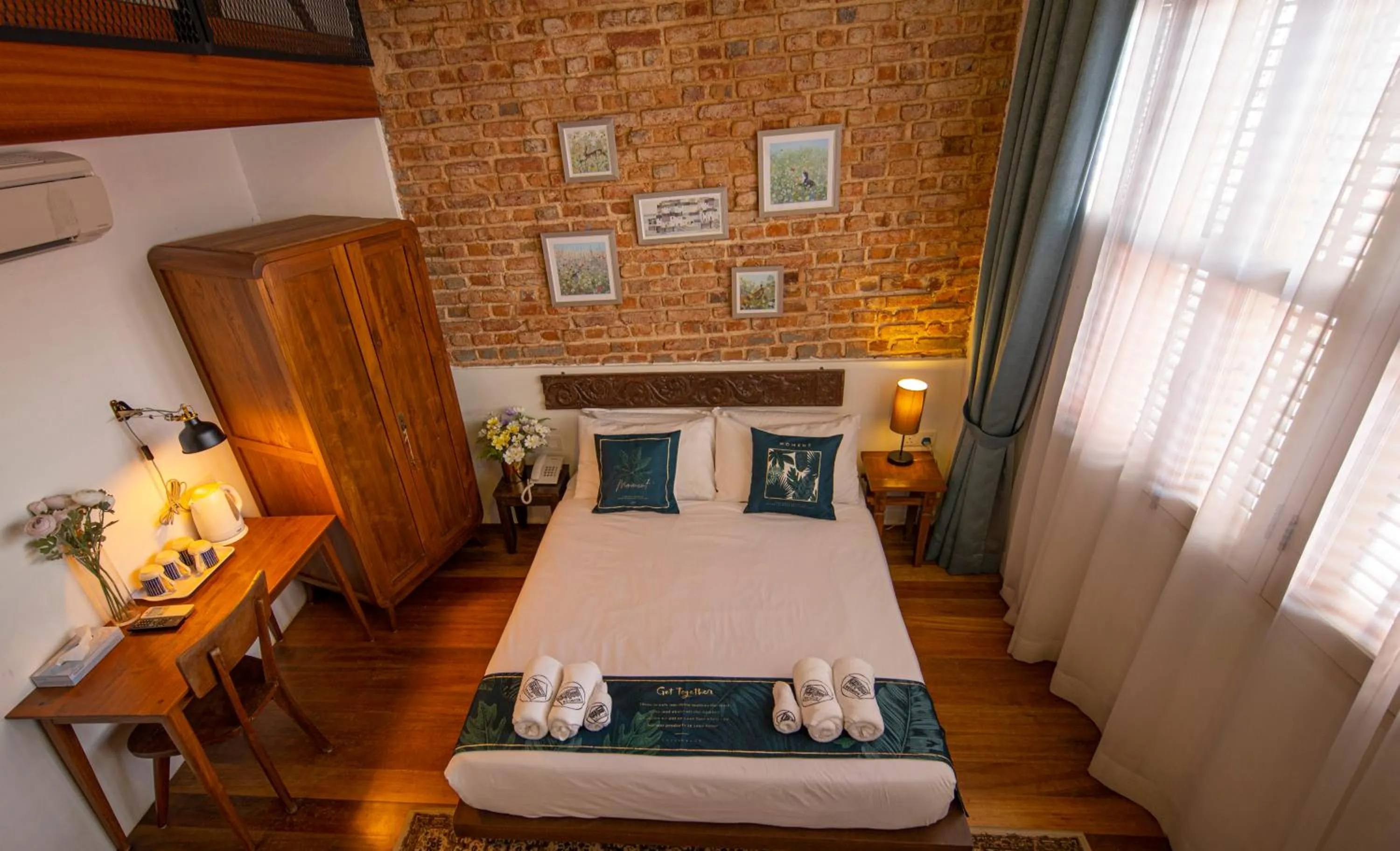 Photo of the whole room, Bed in Sweet Cili Boutique Hotel