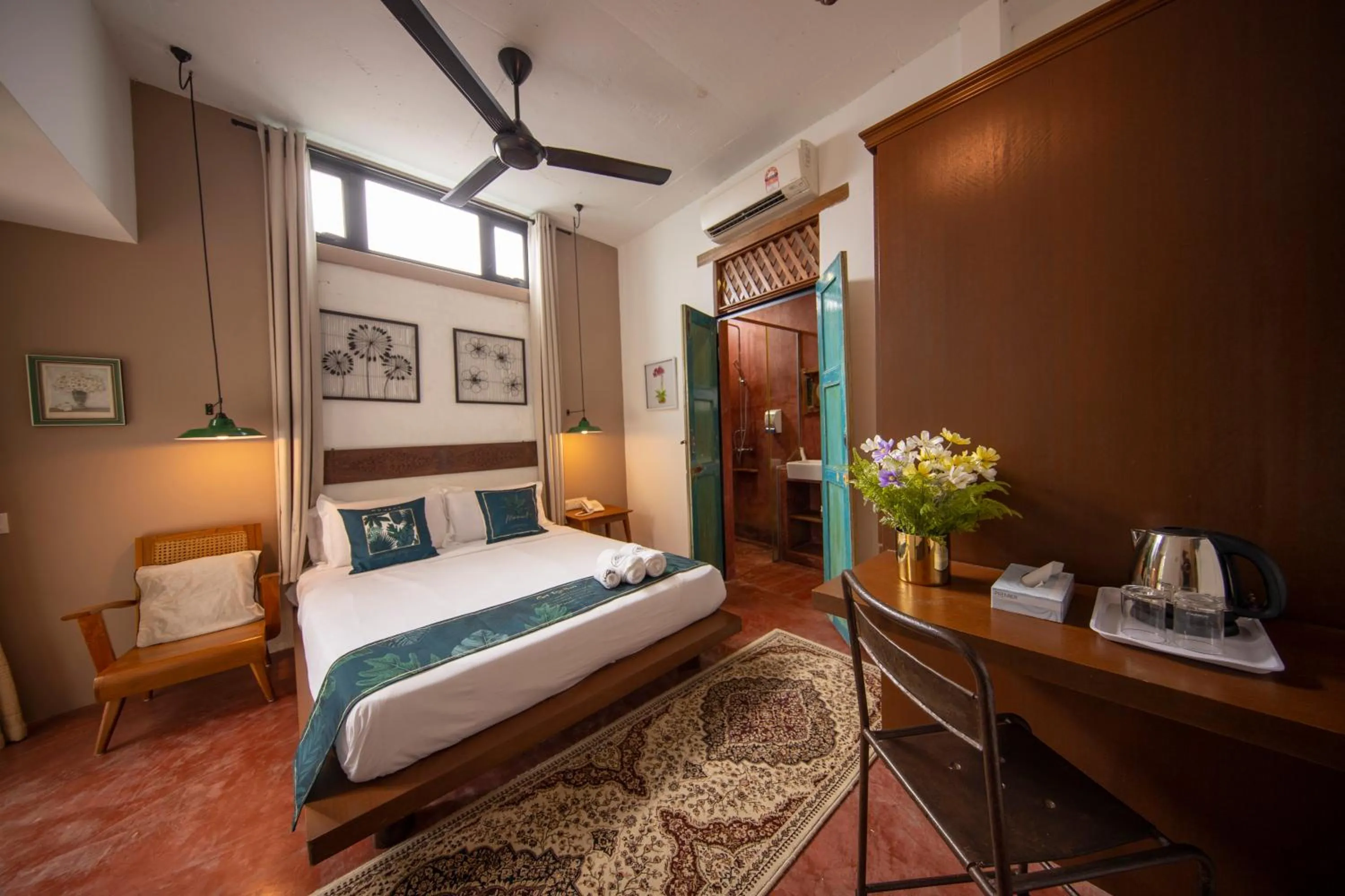 Photo of the whole room, Bed in Sweet Cili Boutique Hotel