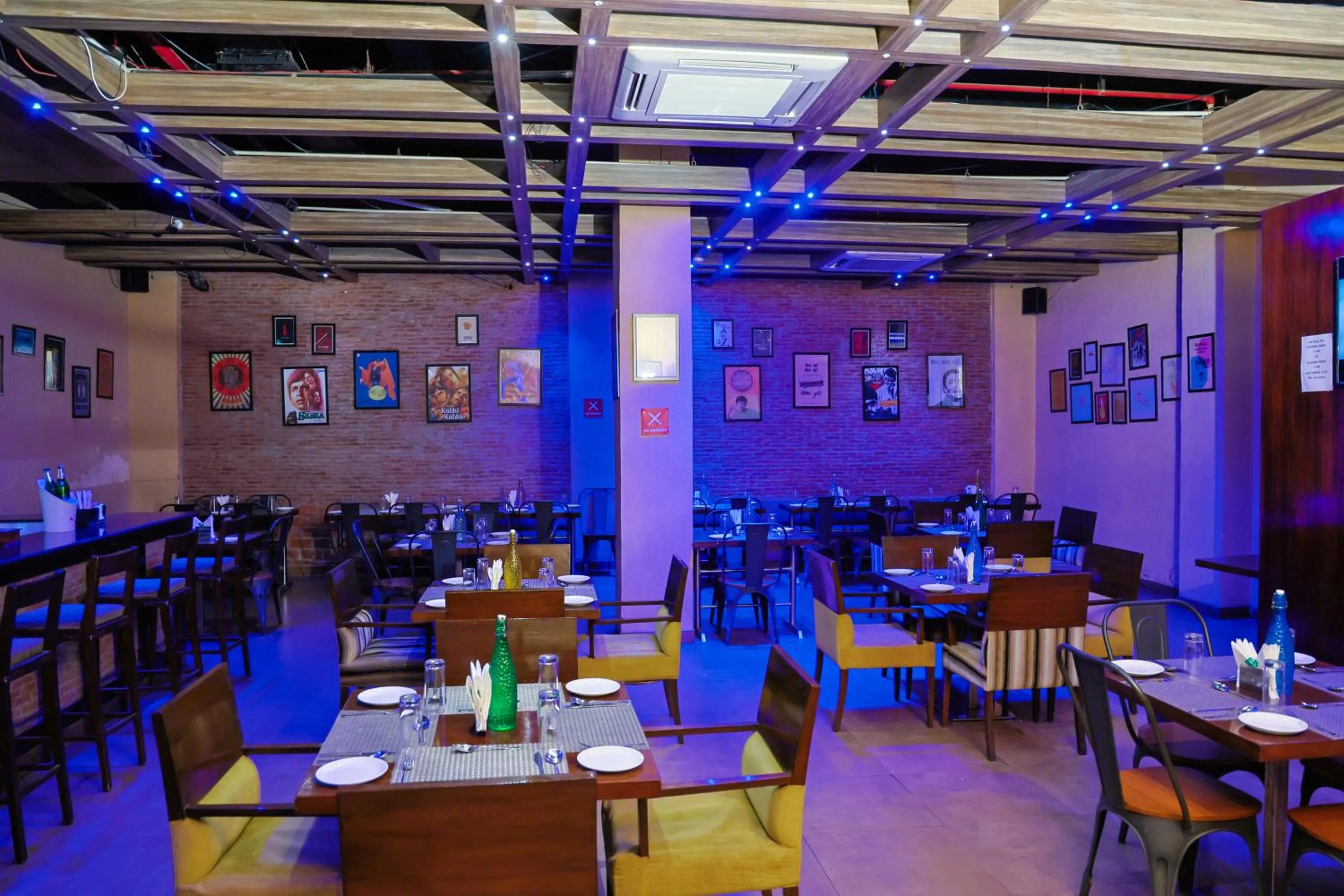 Lounge or bar in Le Roi Udaipur