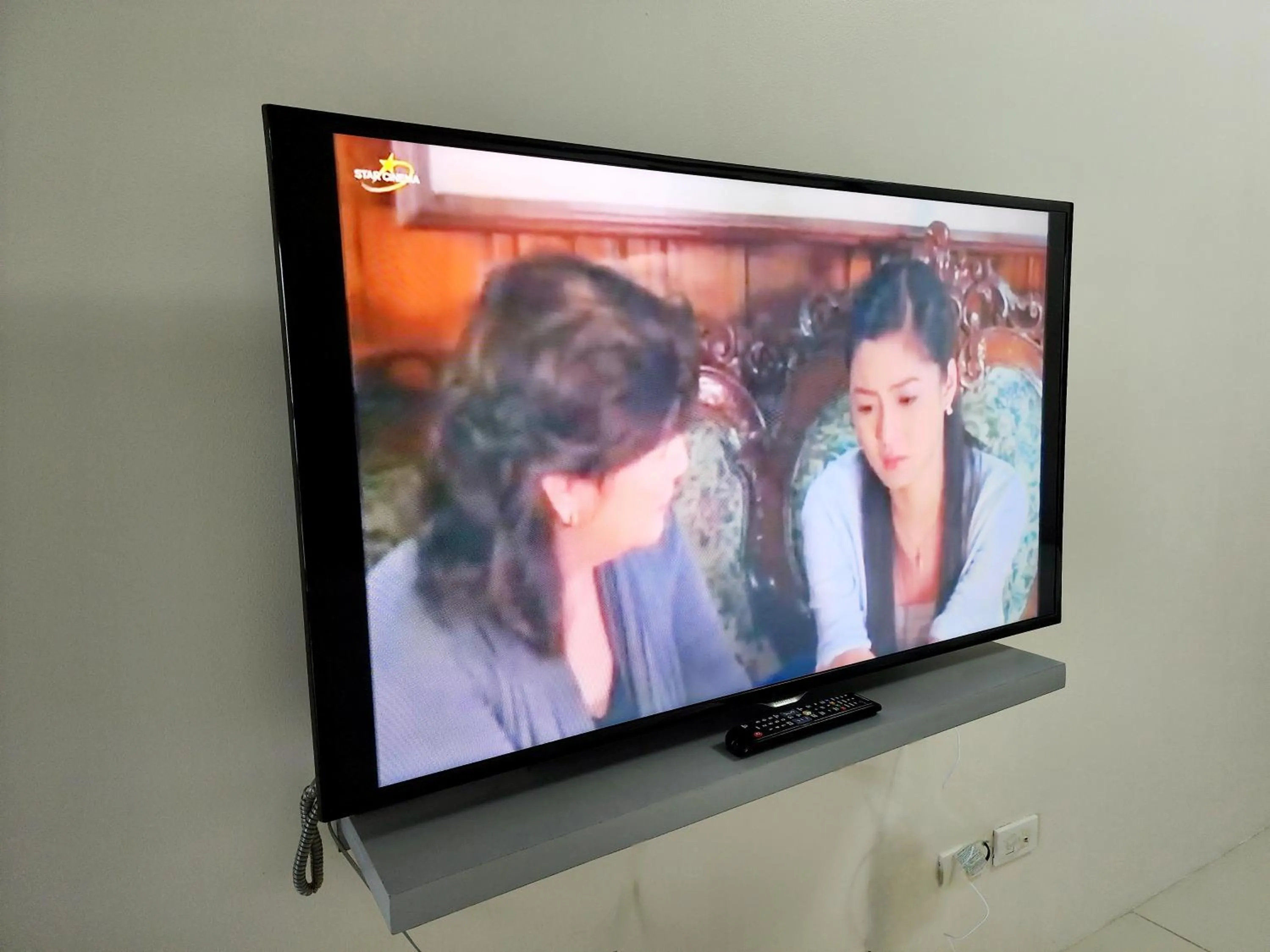 TV and multimedia in Relaxing Stay Tagaytay