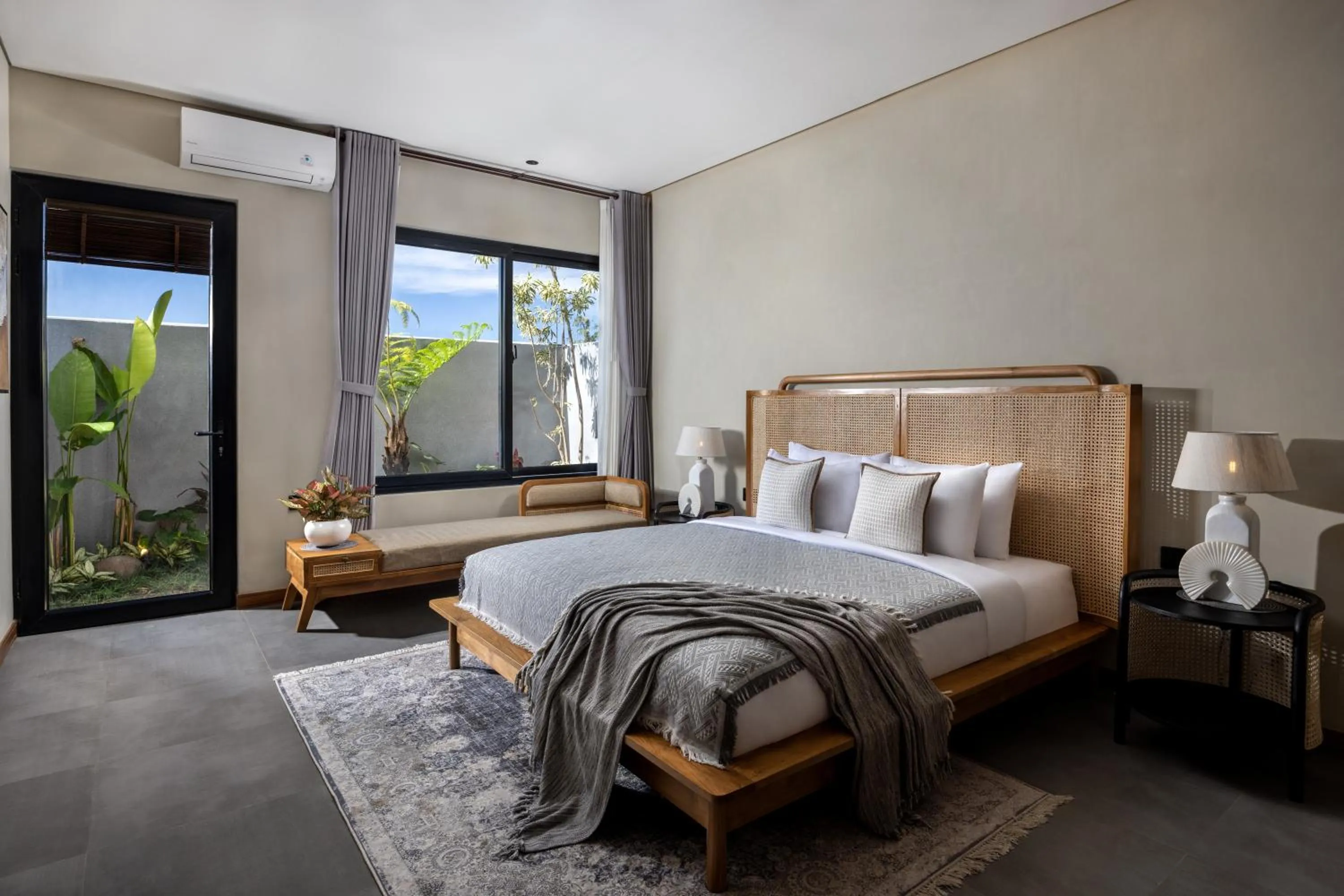 Bedroom, Bed in Canggu Bagus Suites