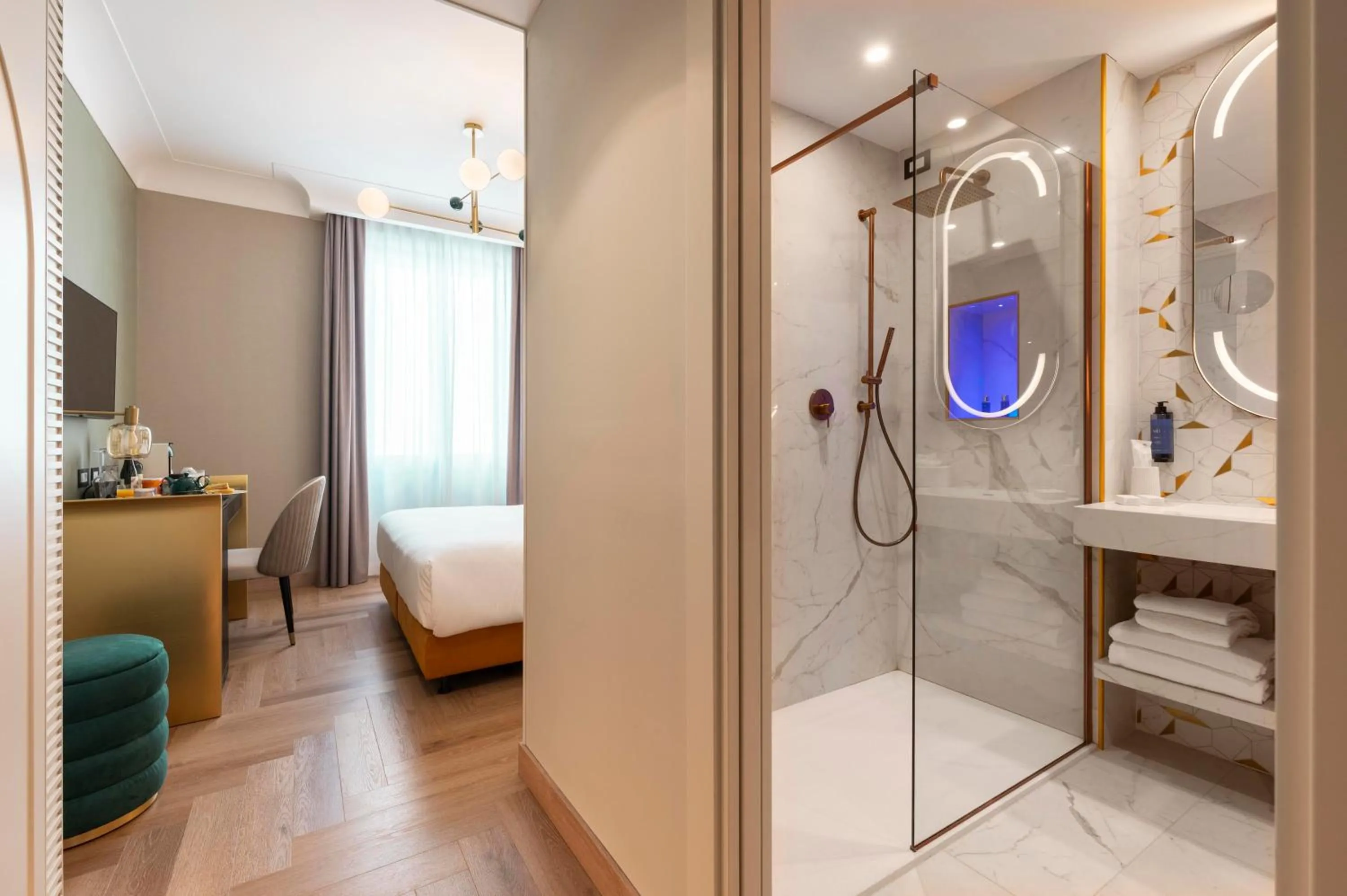 Bed in Je Rome Hotel