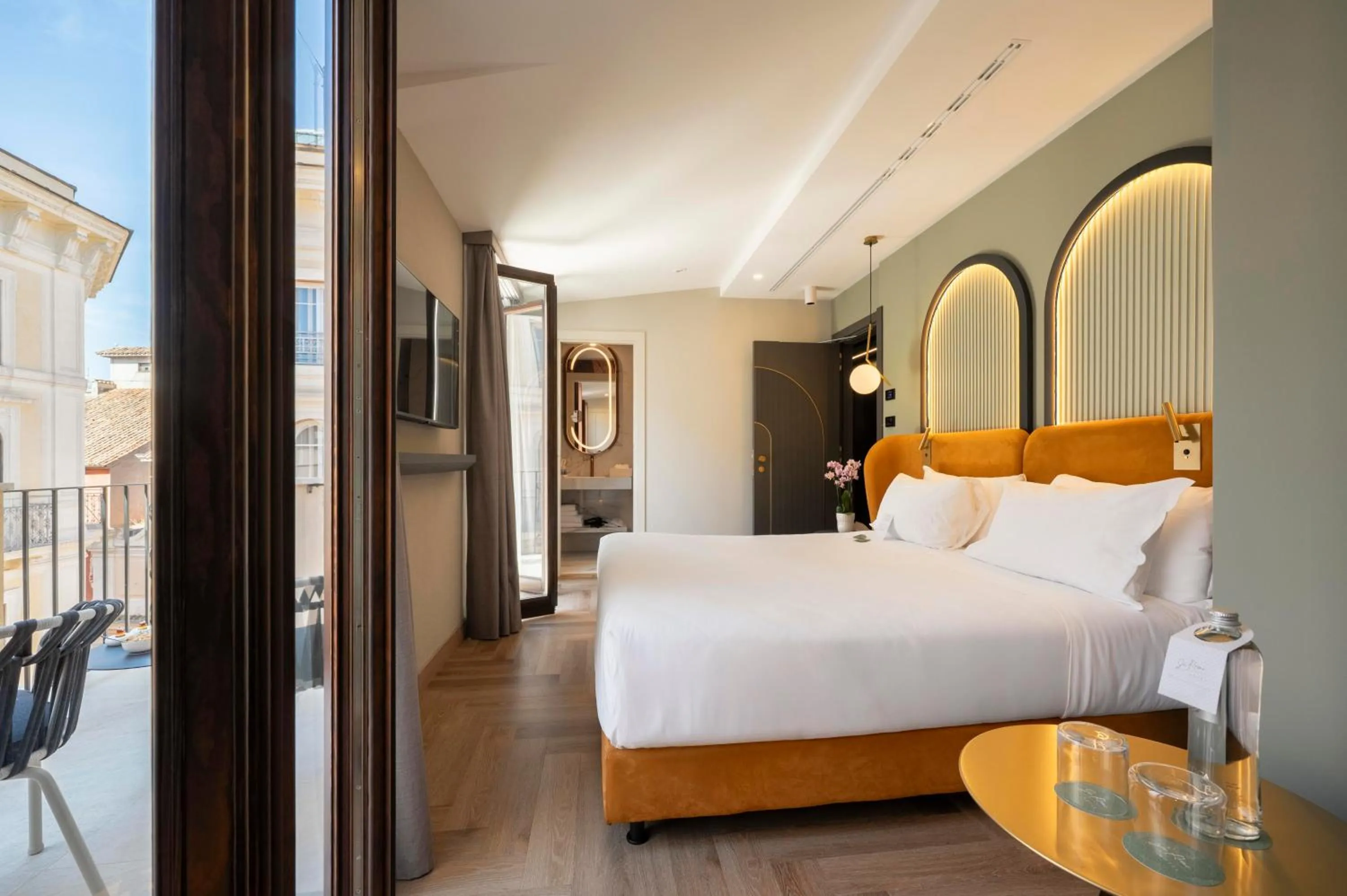 Bed in Je Rome Hotel