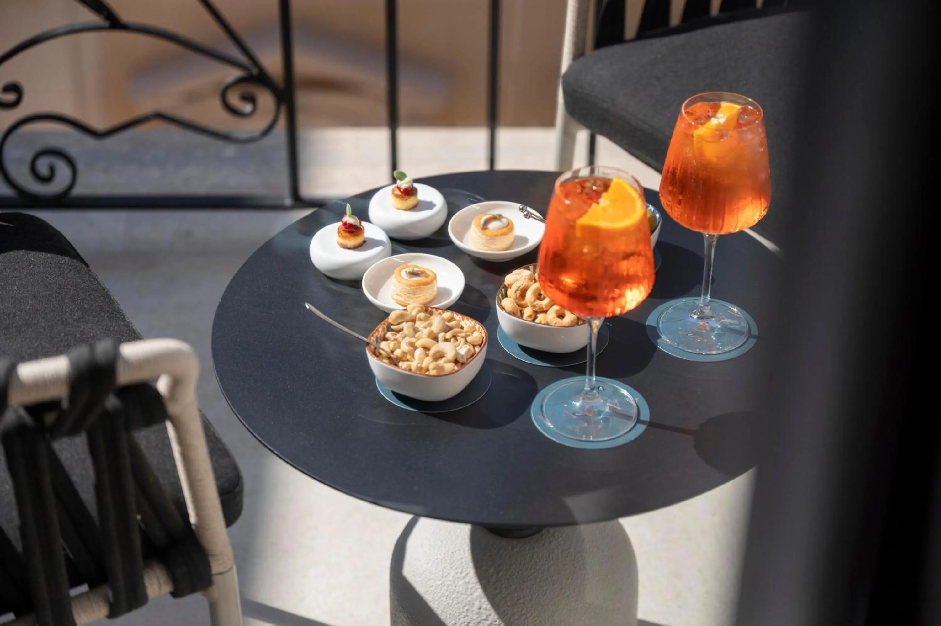 Food and drinks in Je Rome Hotel