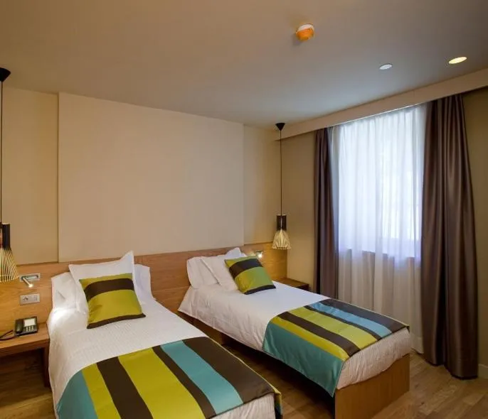 Property building, Bed in Hotel Vall de Núria