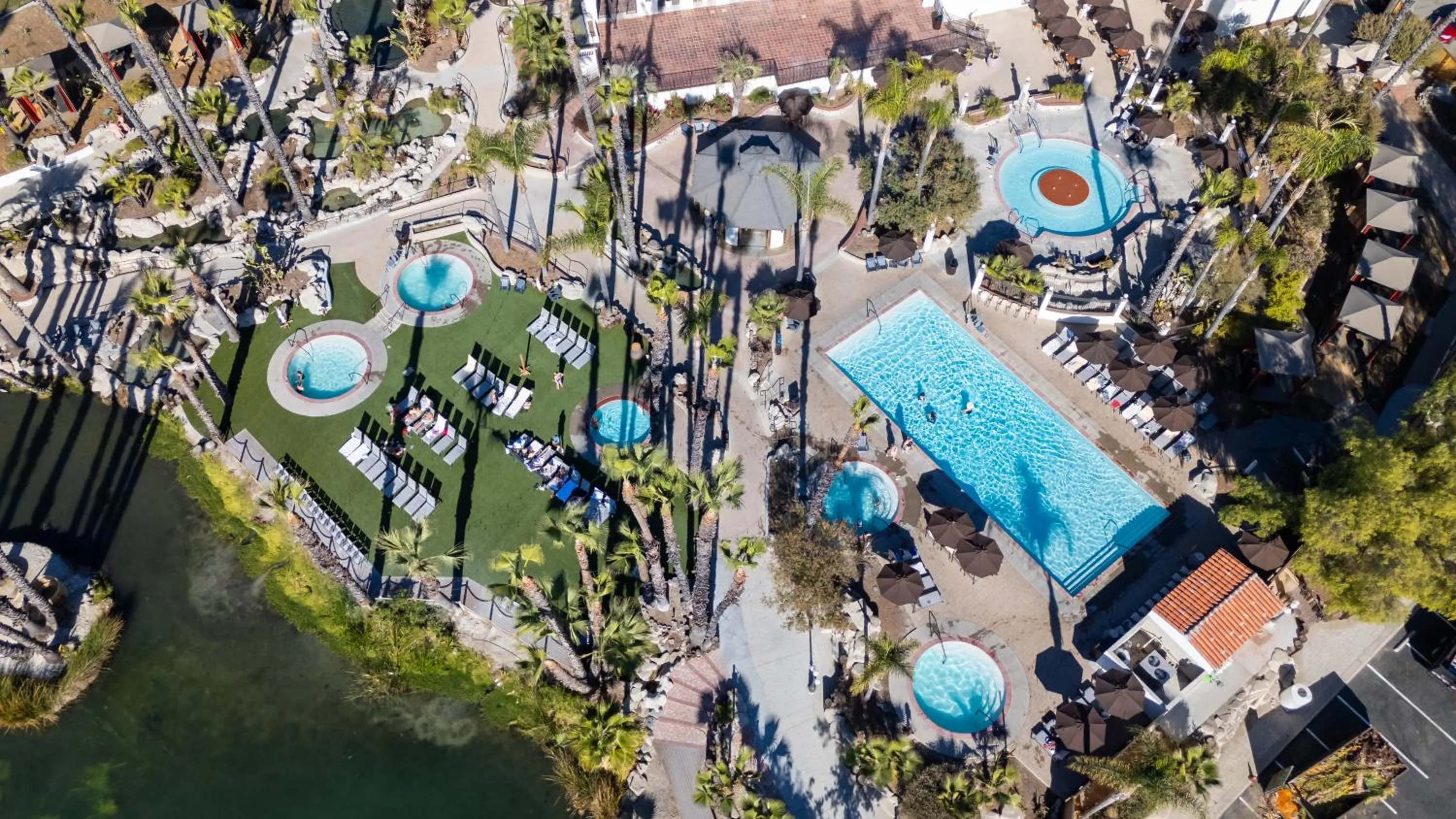 Swimming pool in Murrieta Hot Springs Resort