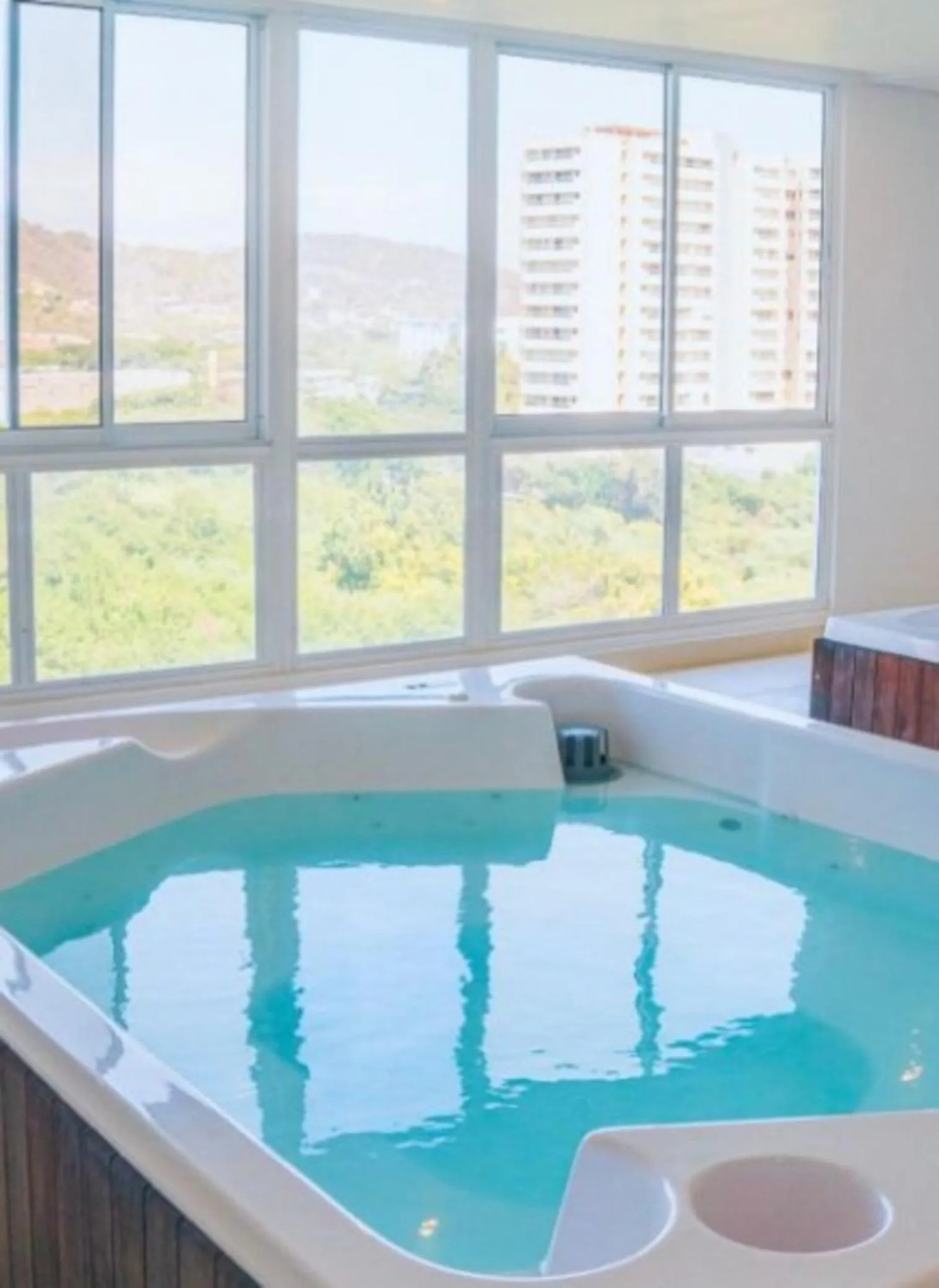 Hot Tub in Hotel Porto Horizonte All inclusive By OxoHotel