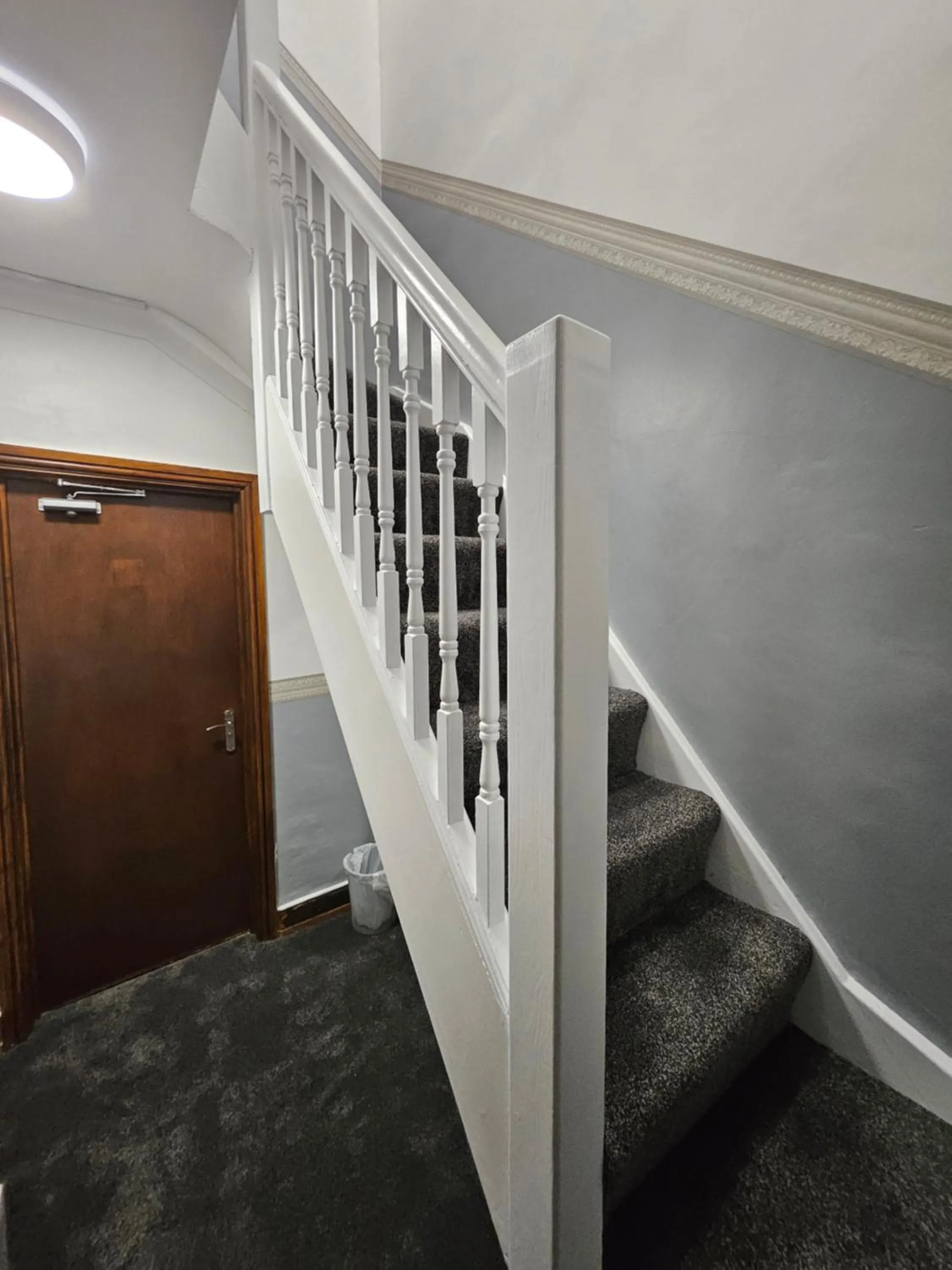 Lobby or reception in SnoozeDen Wellesley - Near to Slough Station