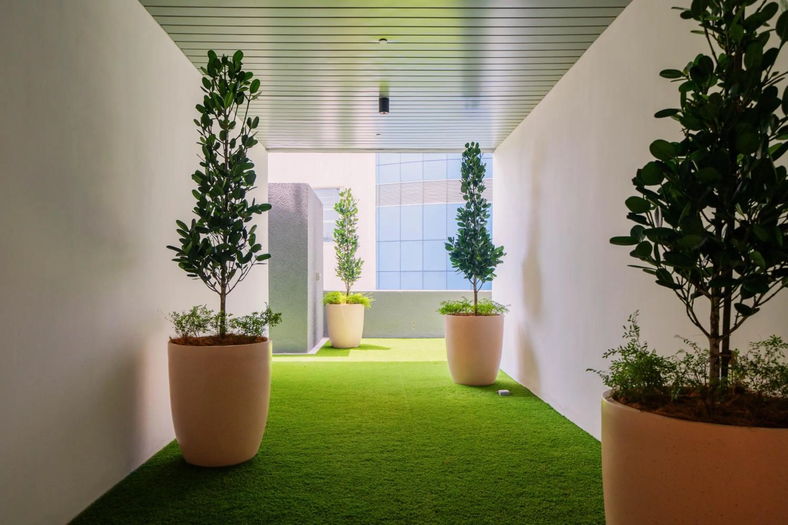 Garden in NaiBnB in Agile Bukit Bintang - 5 mins walk to TRX