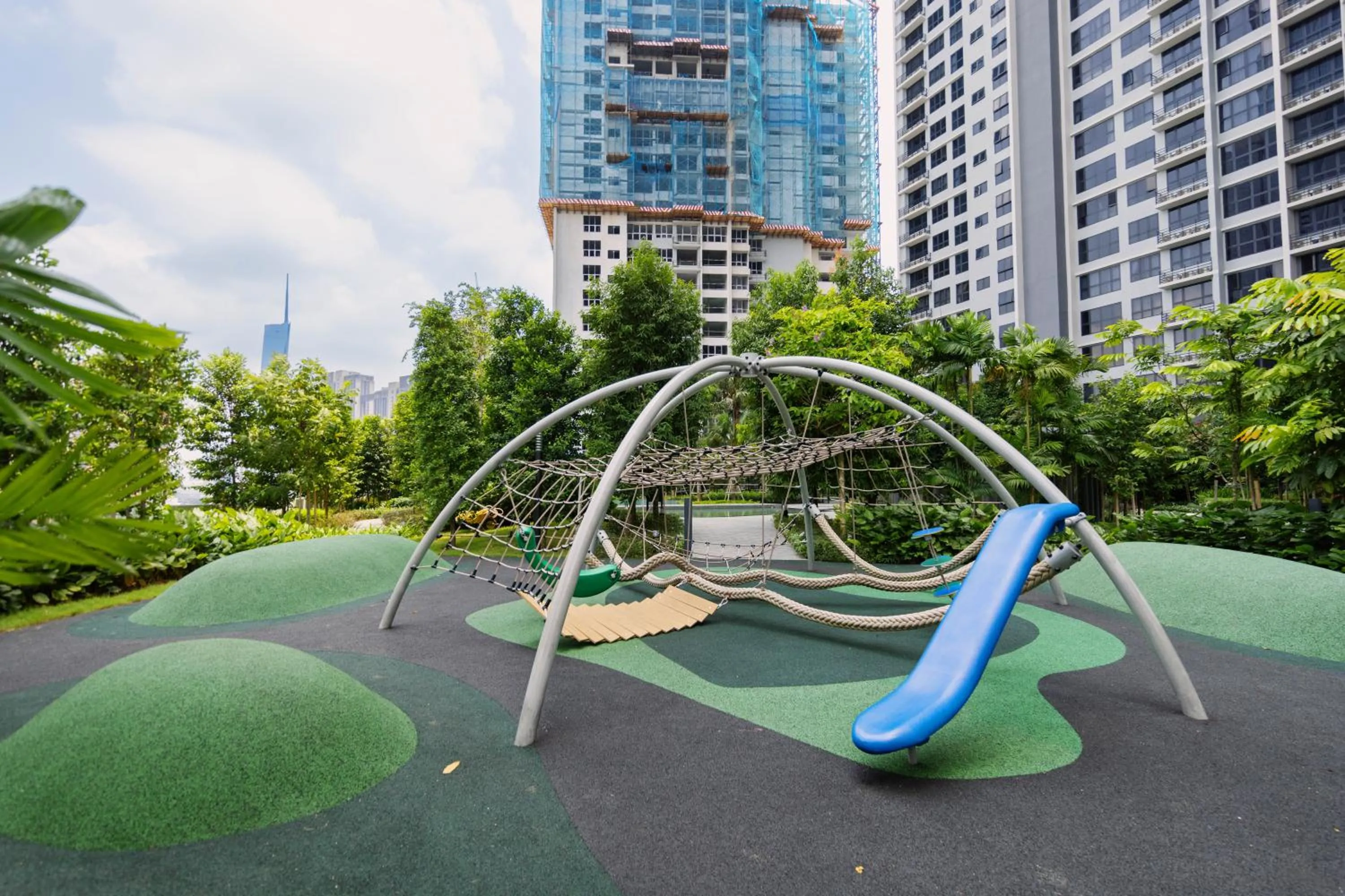 Children play ground in NaiBnB in Agile Bukit Bintang - 5 mins walk to TRX