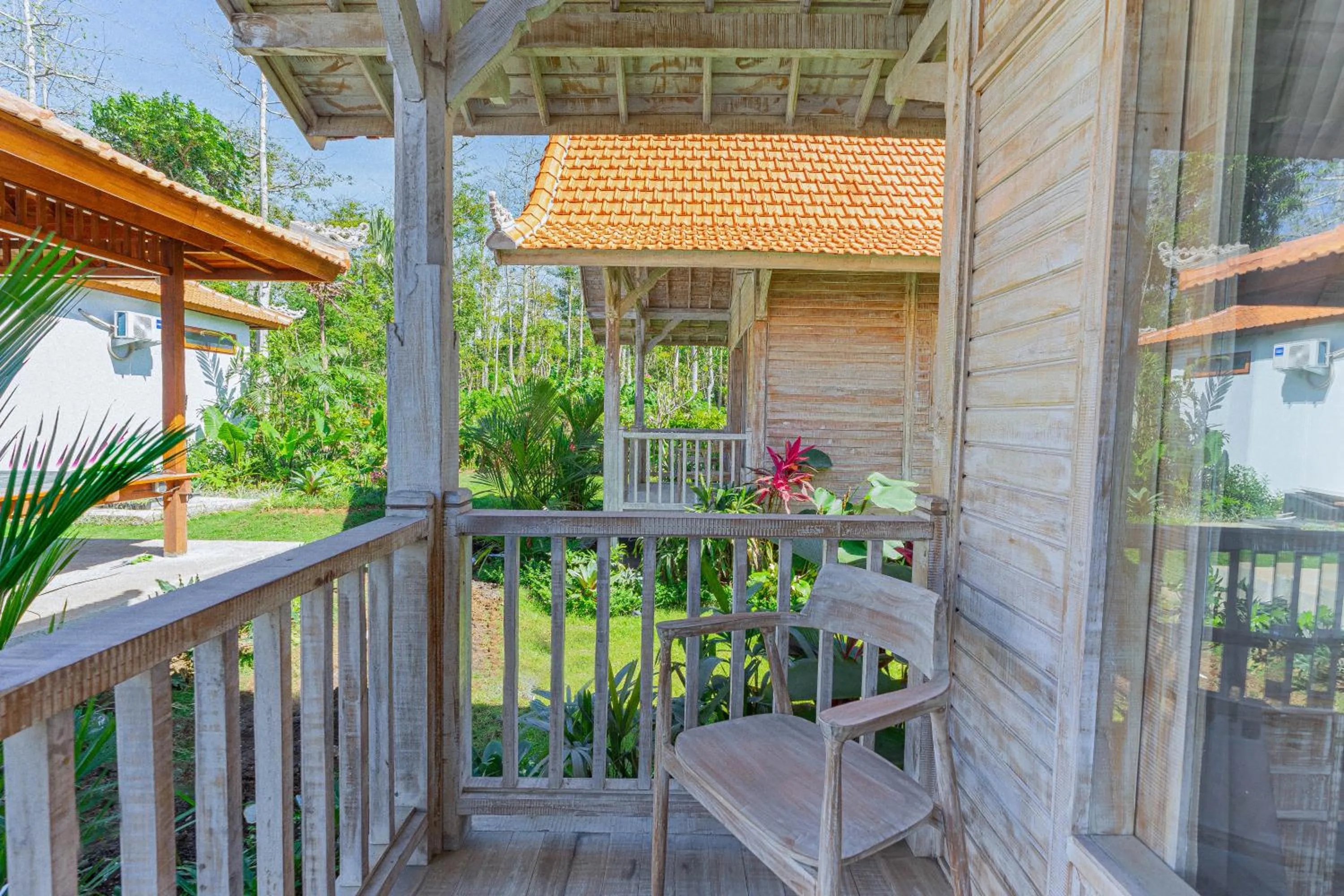 Spring in Bale Taru Pecatu