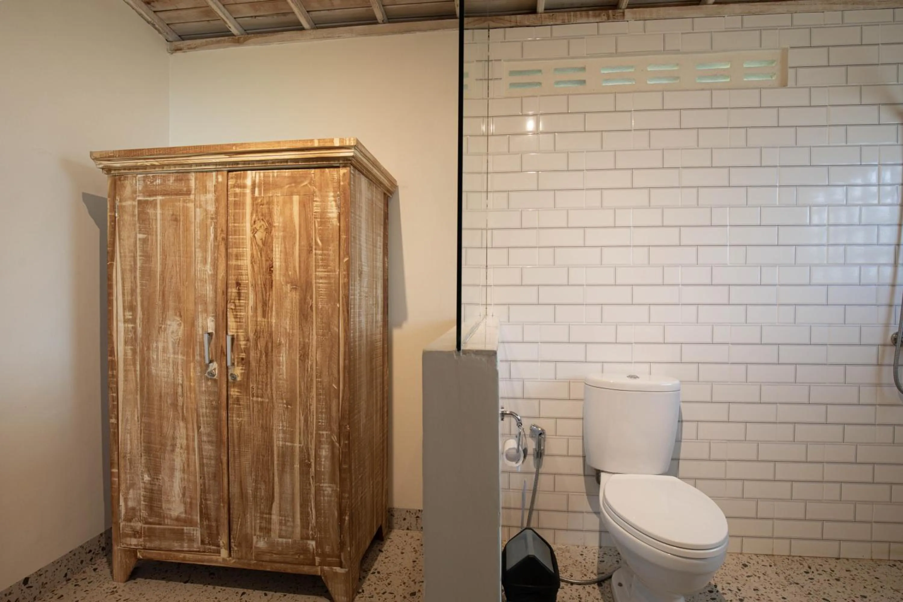 Shower in Bale Taru Pecatu