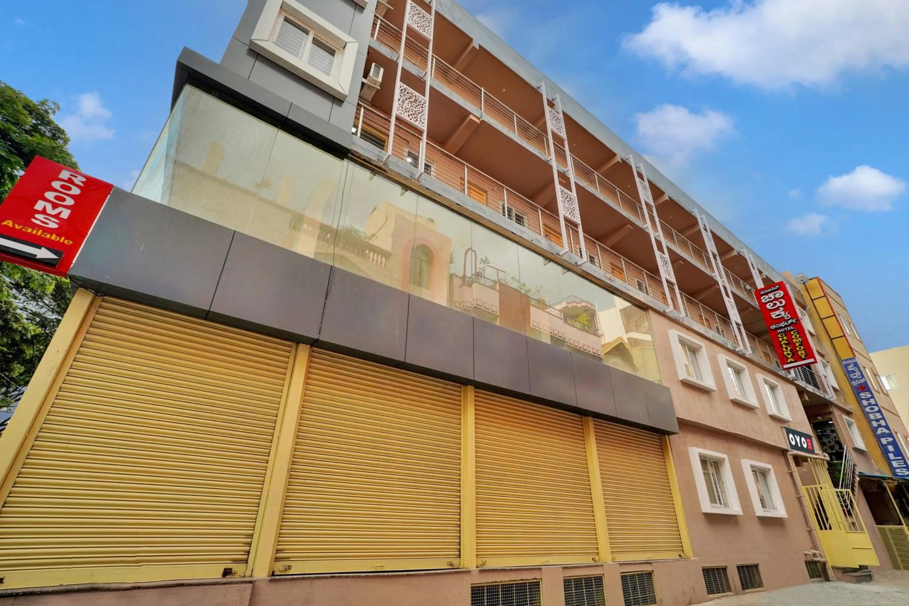 Facade/entrance in Hotel O Chalukya Comfort