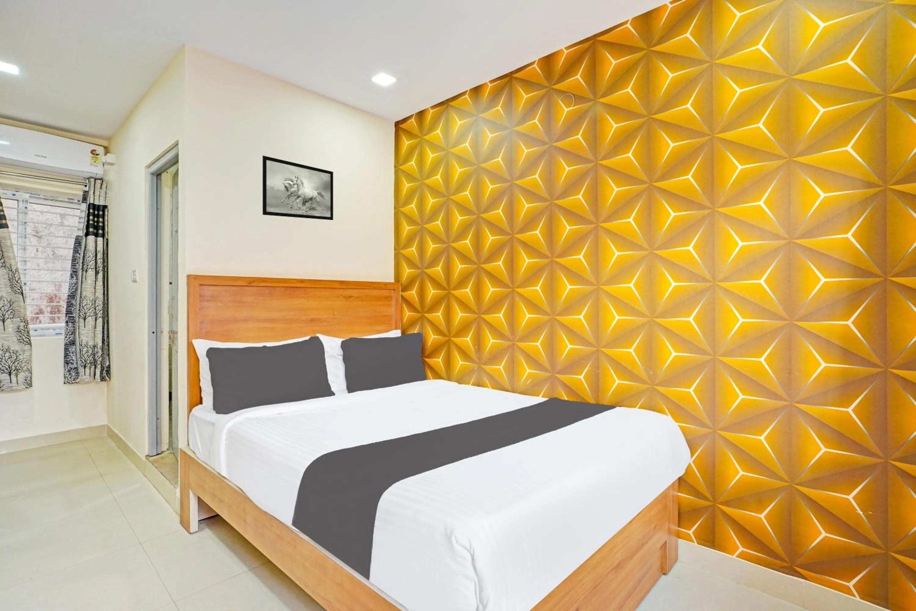 Bedroom in Hotel O Chalukya Comfort