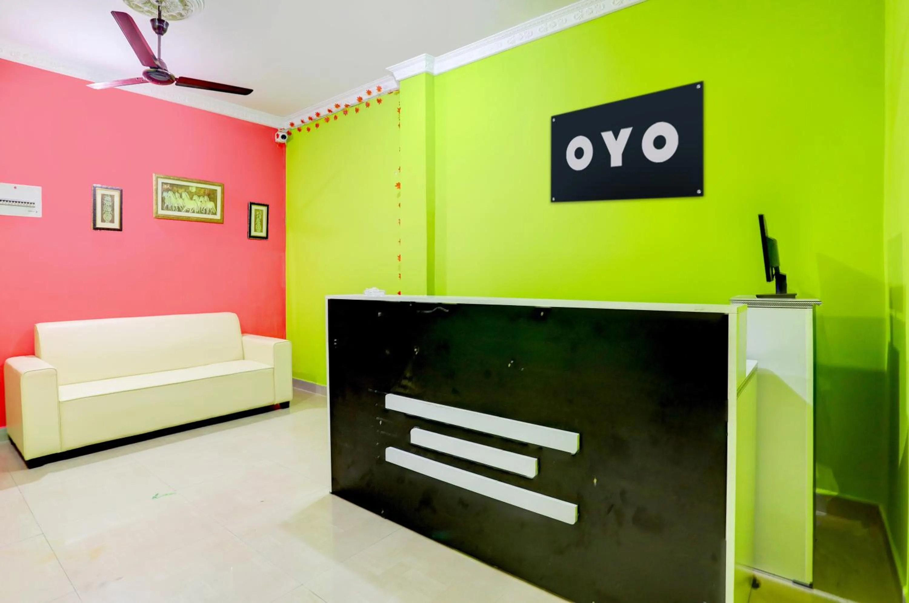 Lobby or reception, Bed in Hotel O Ayendri Premium Guest House