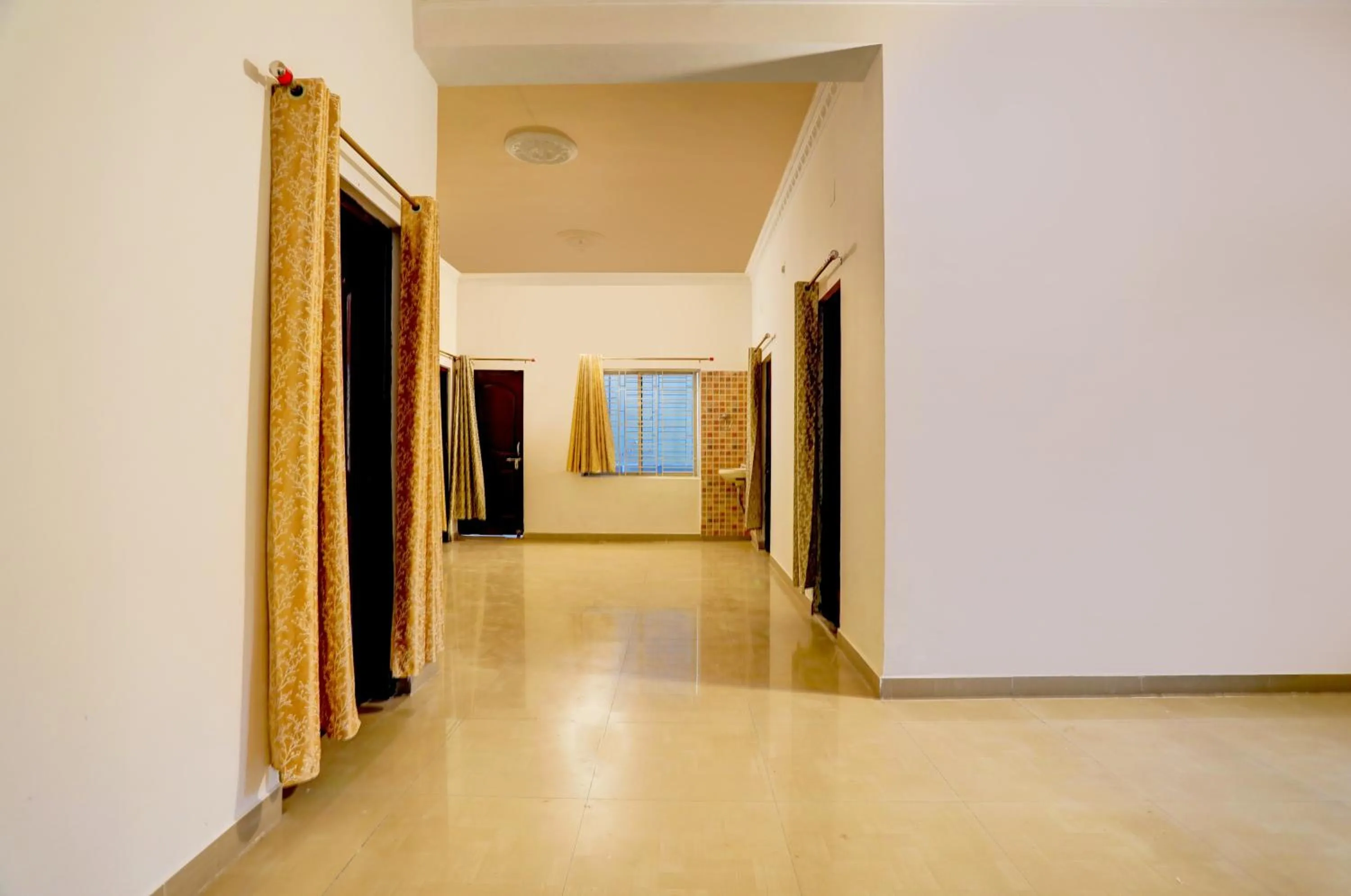 Lobby or reception in Hotel O Ayendri Premium Guest House