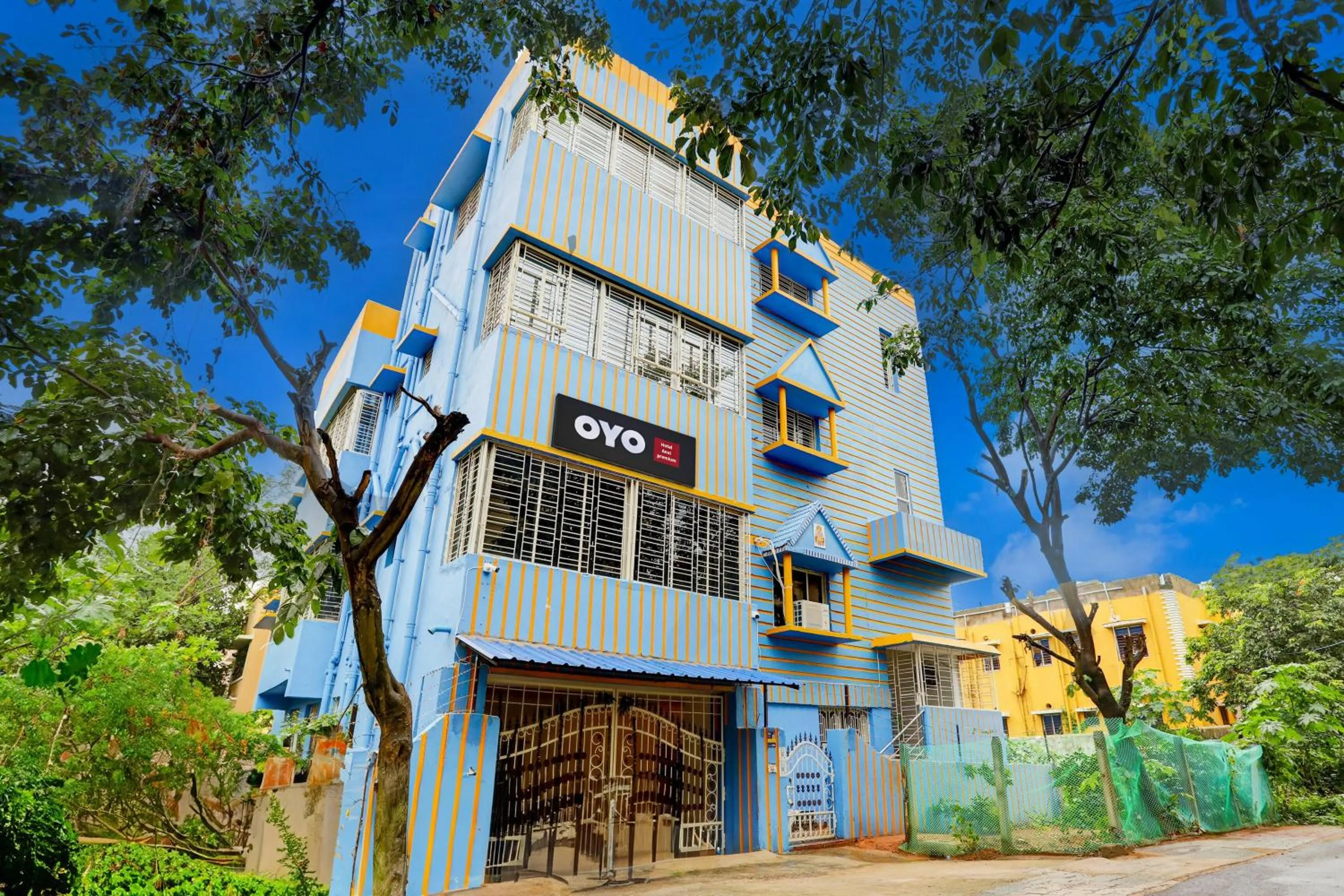 Facade/entrance in Hotel O Ayendri Premium Guest House