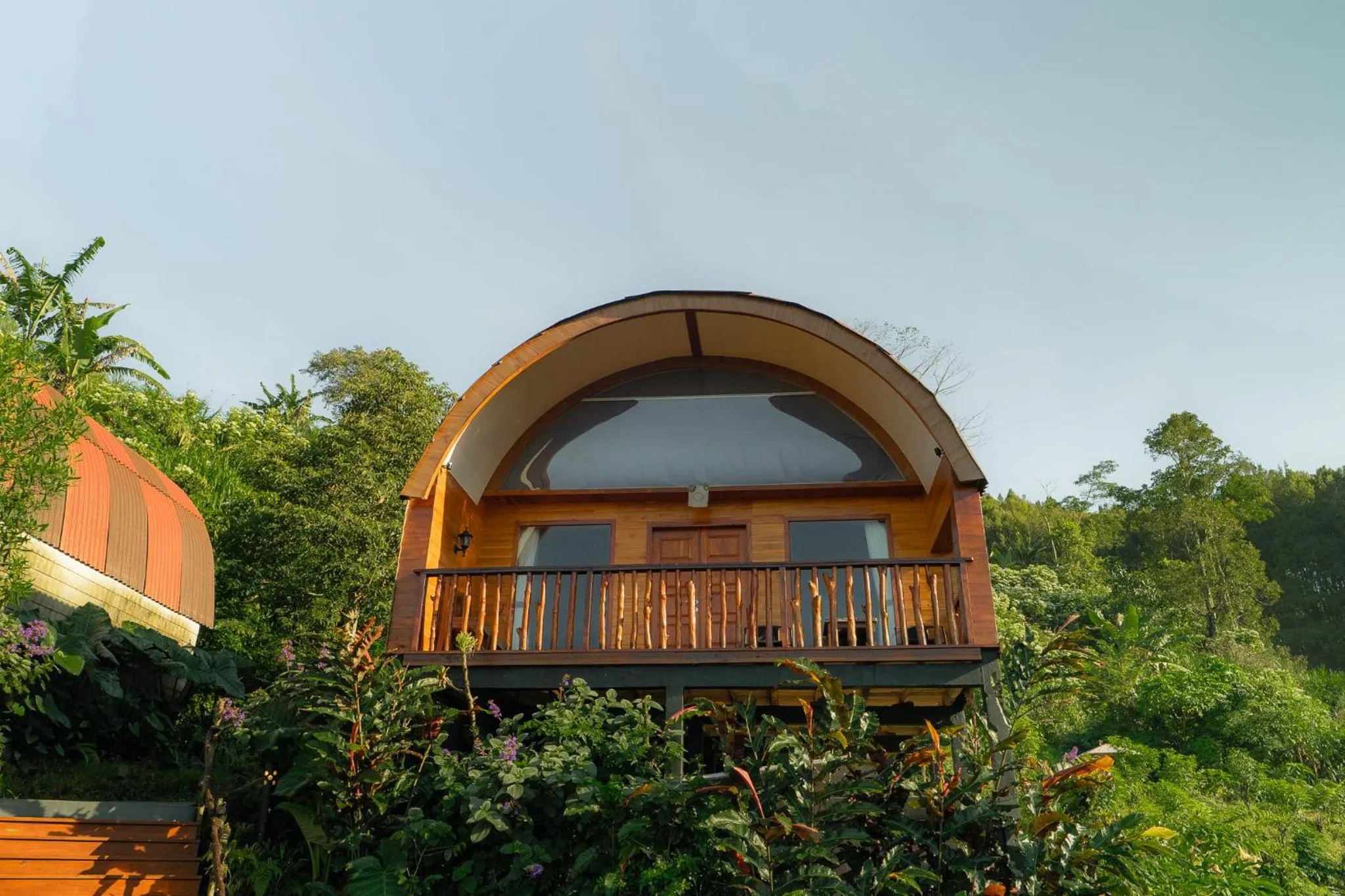 Property building in Pondanu Living