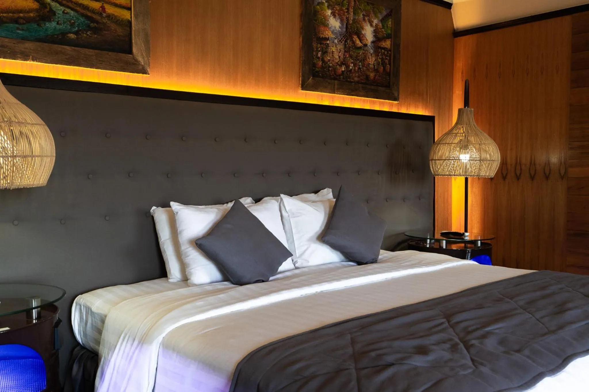 Bed in Pondanu Living