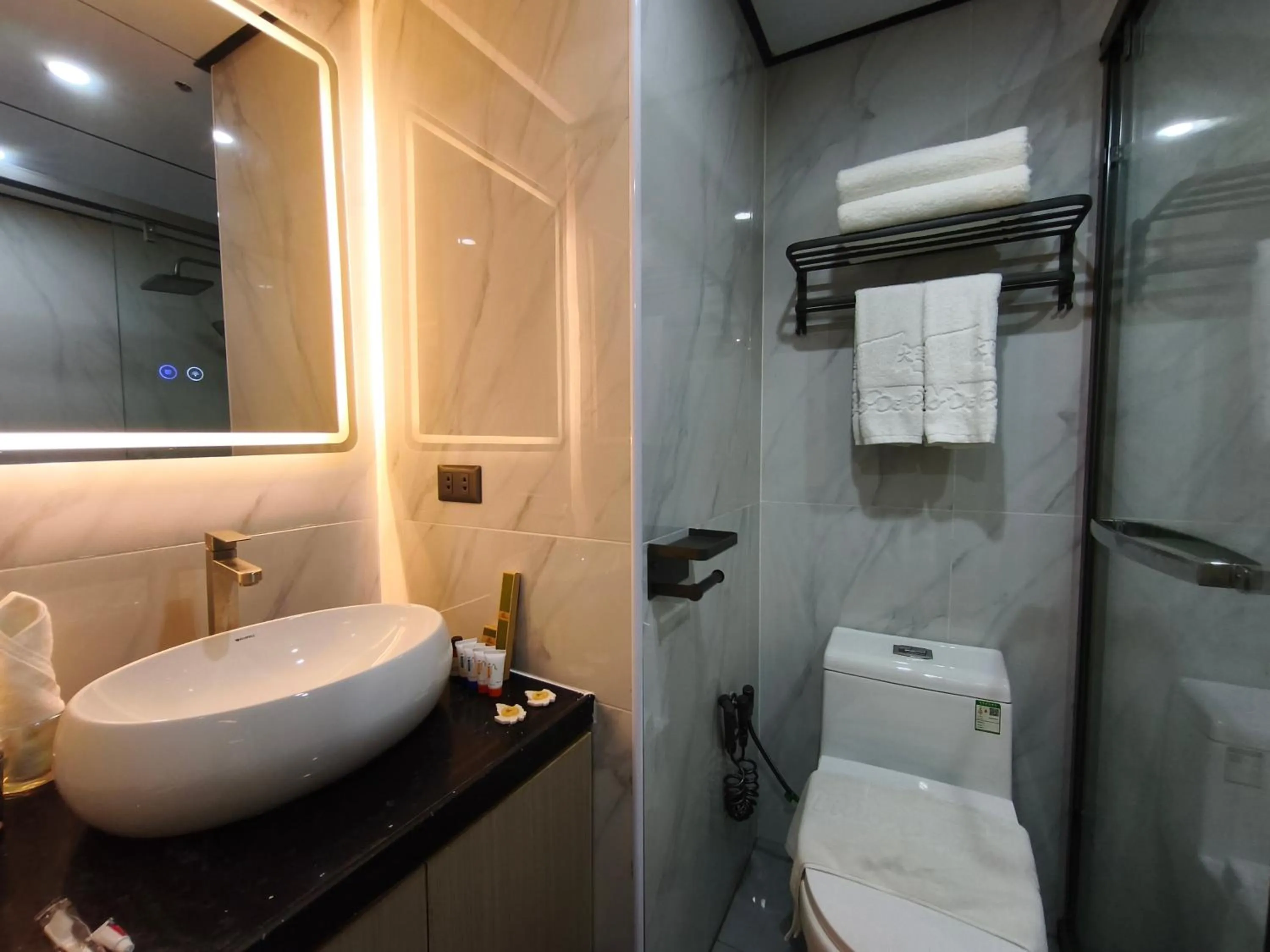 Bathroom in Lido De Paris Hotel