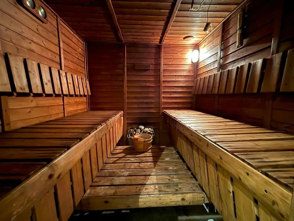 Sauna in Lido De Paris Hotel