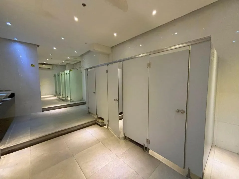 Fitness centre/facilities in Lido De Paris Hotel