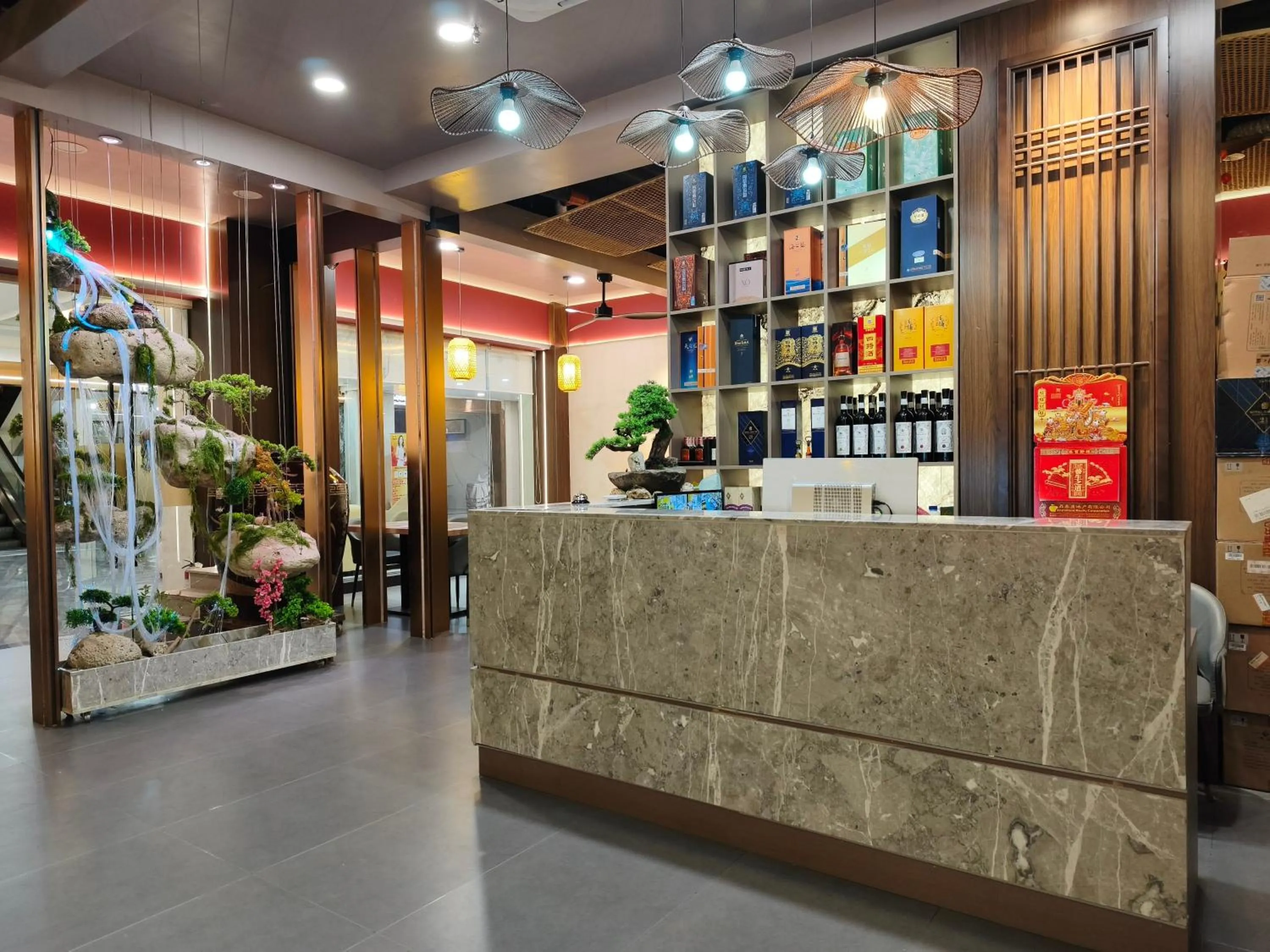 Restaurant/places to eat in Lido De Paris Hotel