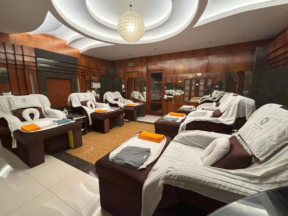 Massage in Lido De Paris Hotel