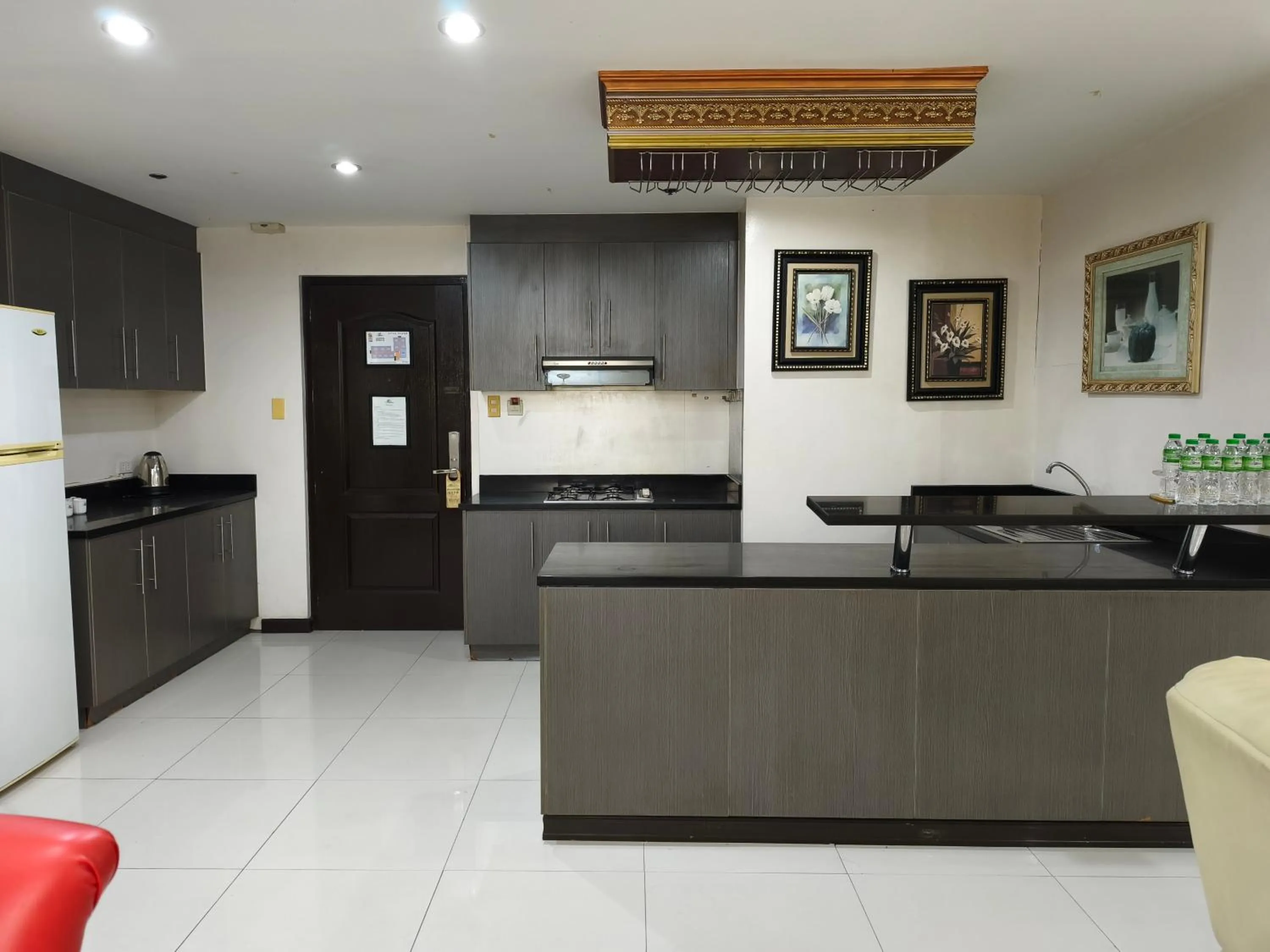 Kitchen or kitchenette in Lido De Paris Hotel