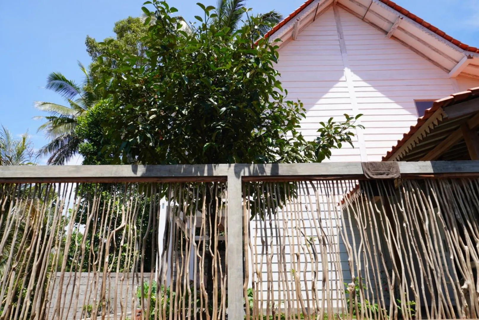 Property building in Purwa Ijen