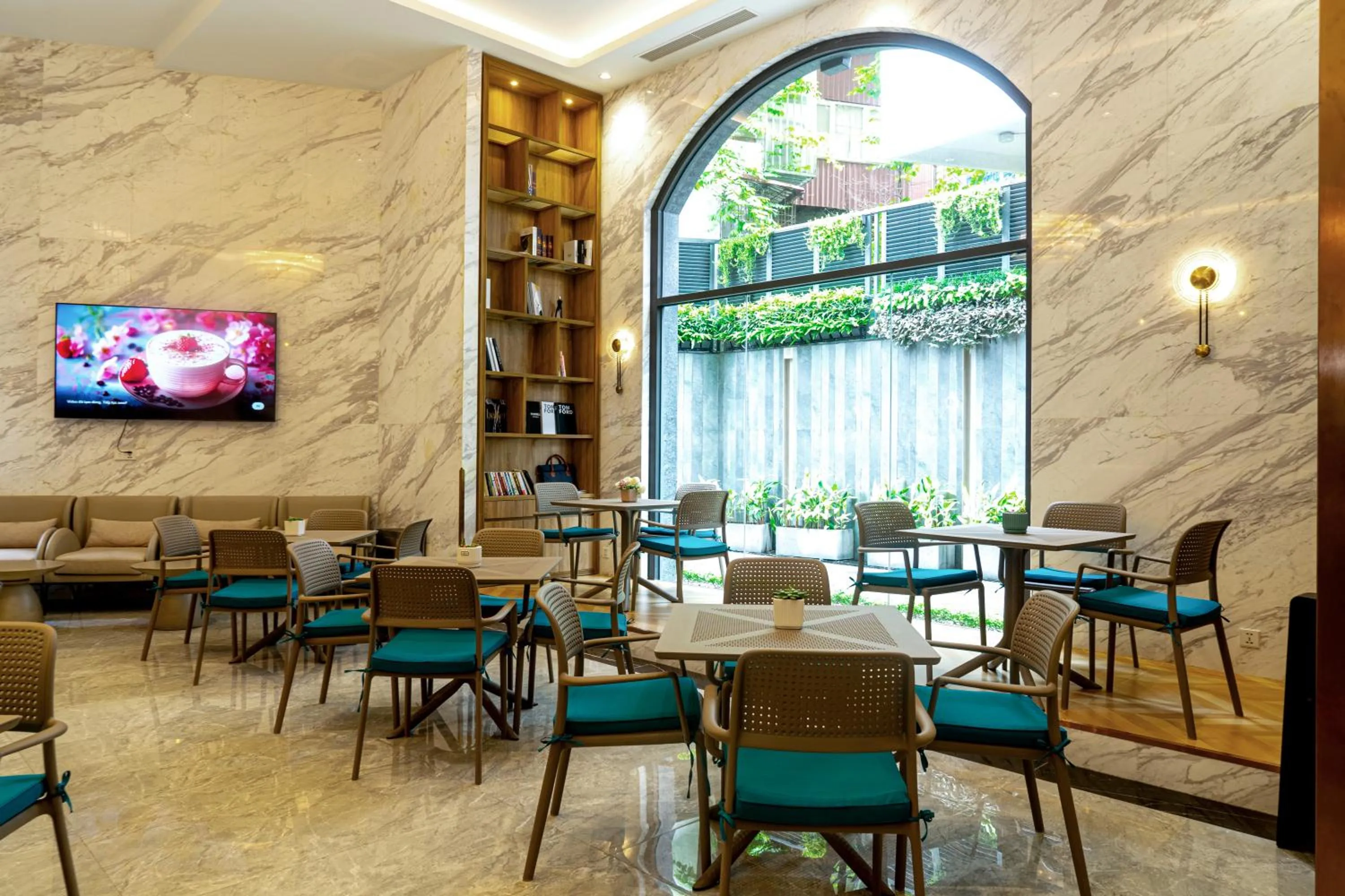 Lounge or bar in The Gloria Serviced Apartment by Silk Path