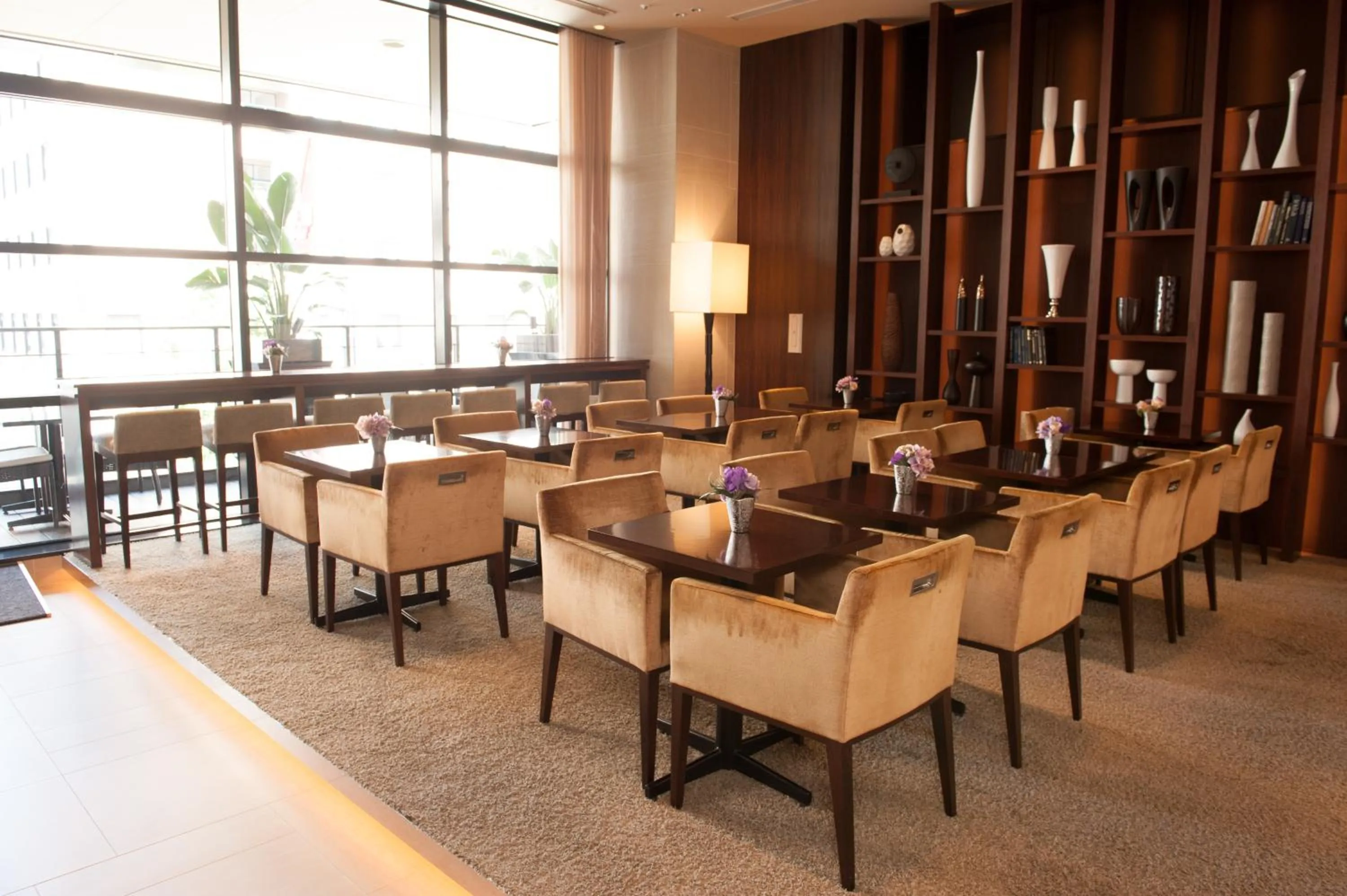 Restaurant/places to eat in Lagunasuite Shinyokohama