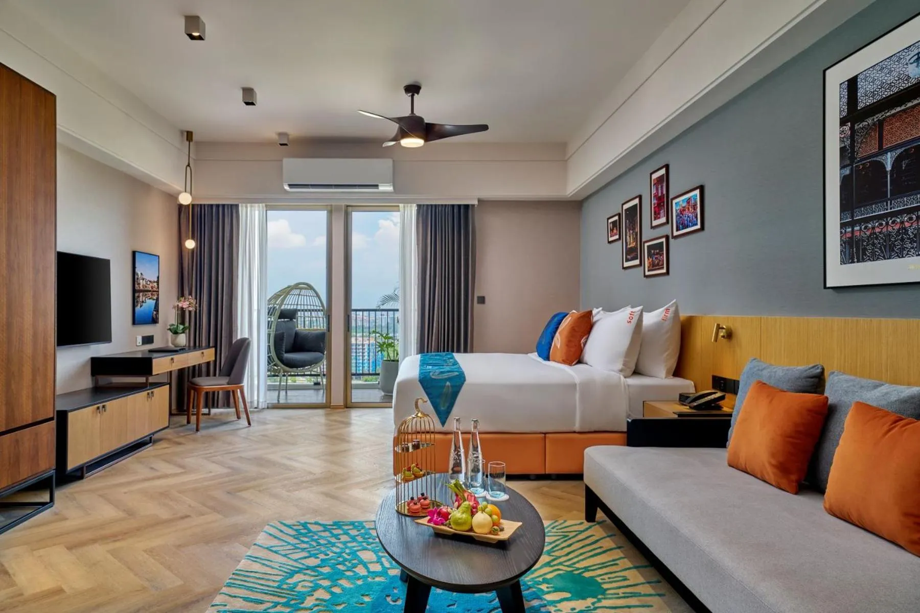 Bedroom, Bed in Birkin International Hotel