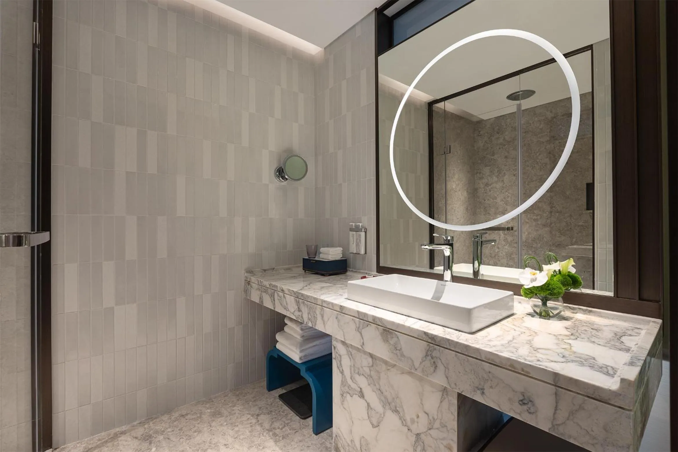 HUALUXE Hotels and Resorts Haining