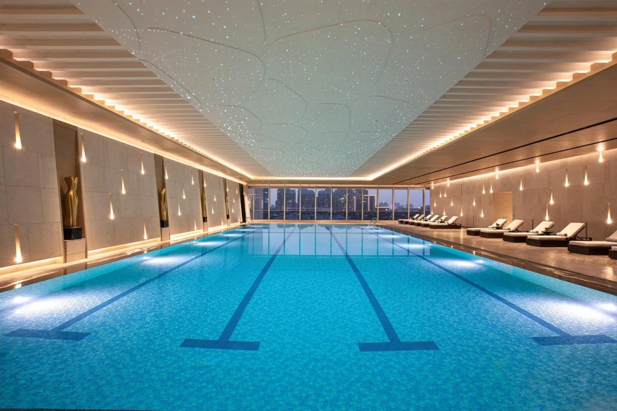 Swimming pool in HUALUXE Hotels and Resorts Haining